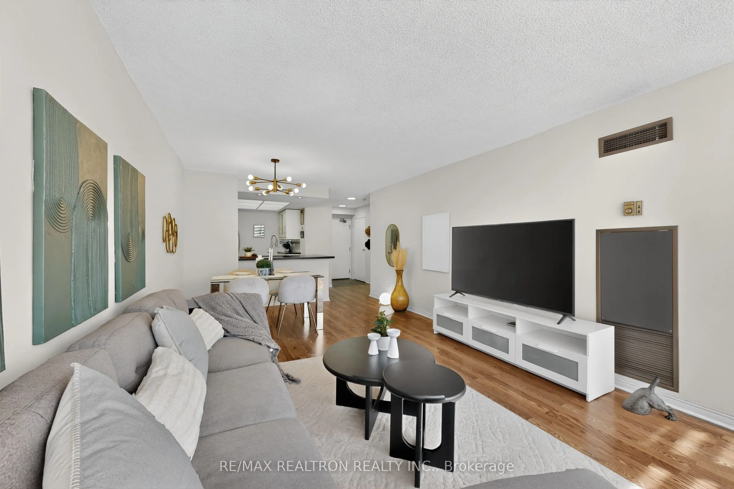 5765 Yonge Street #410