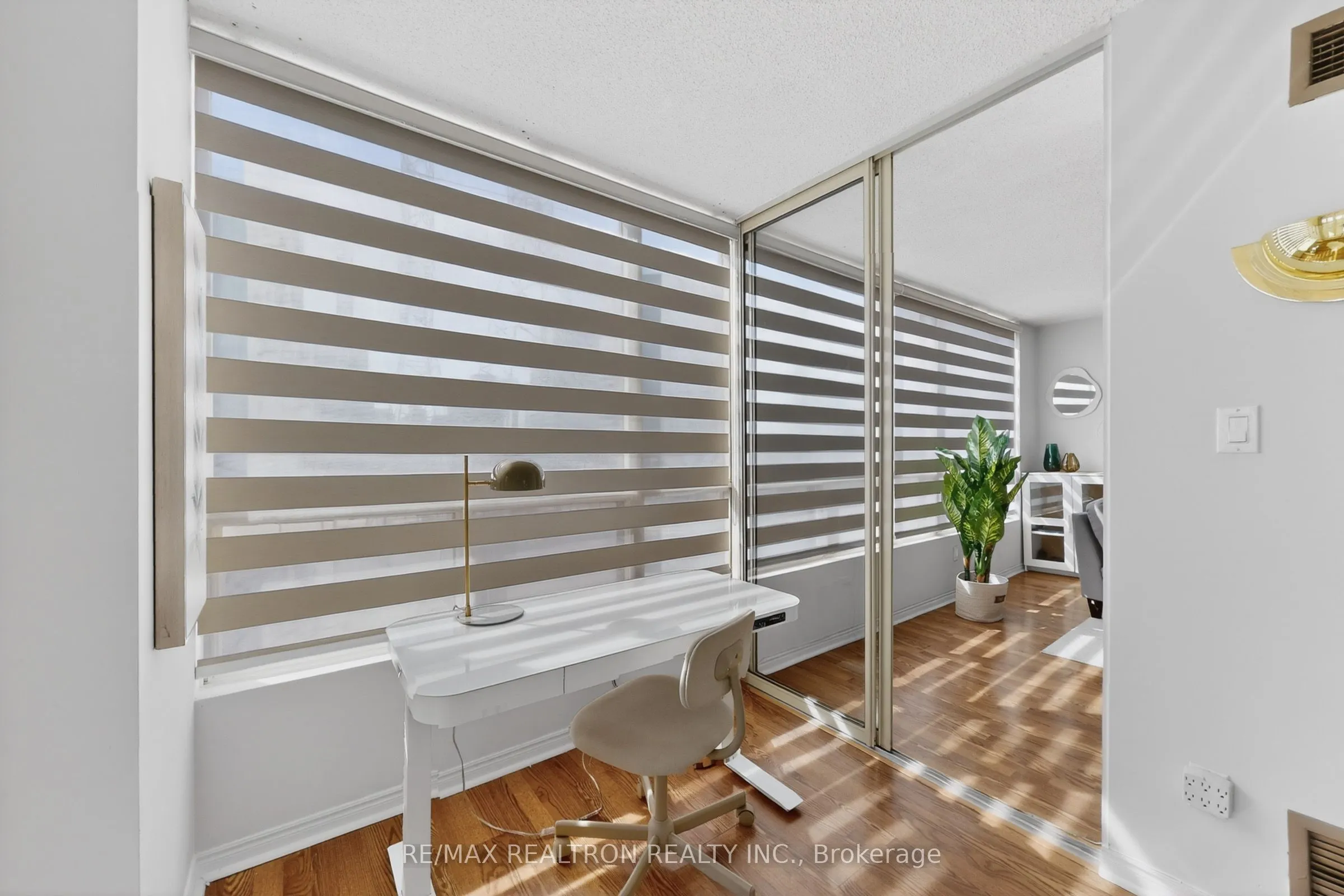 5765 Yonge Street #410