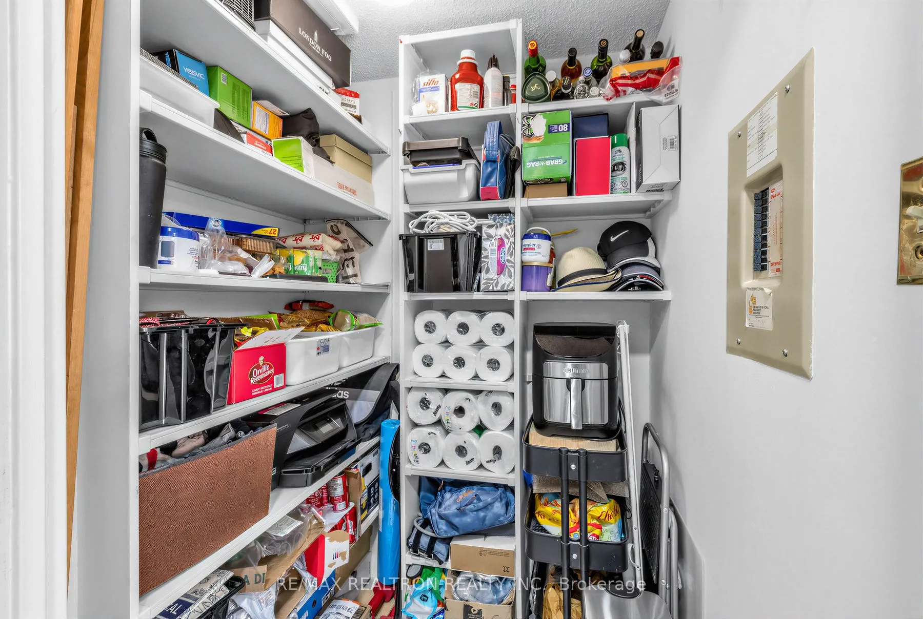 5765 Yonge Street #410