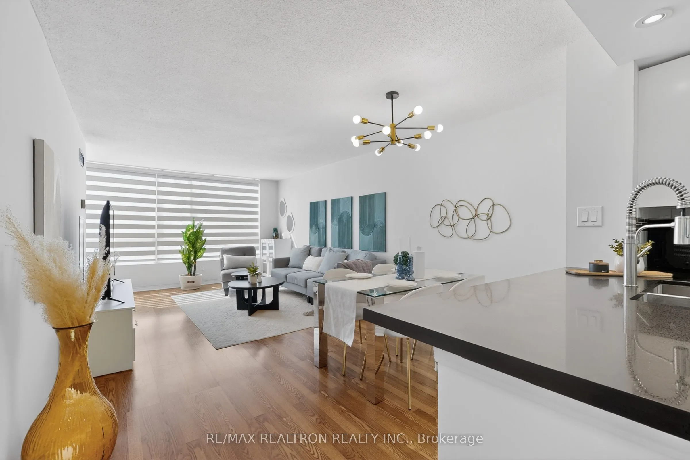 5765 Yonge Street #410