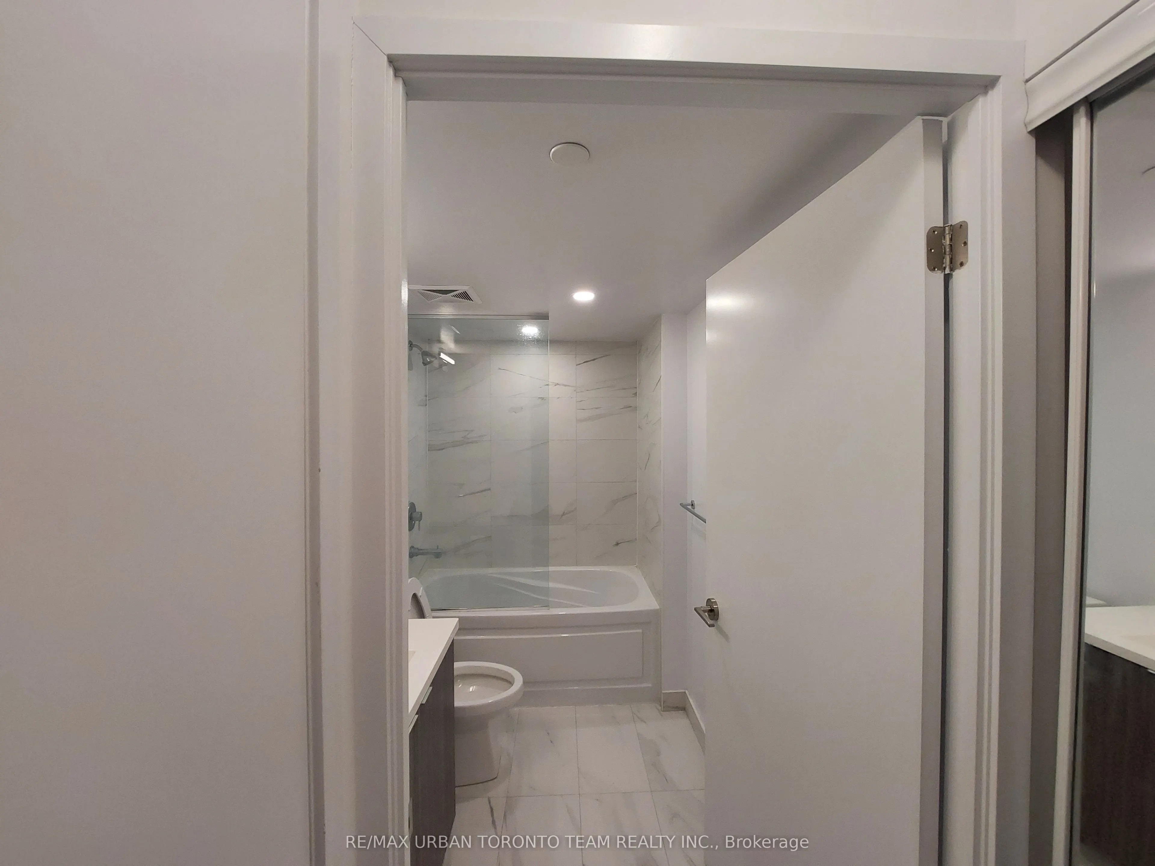 219 Dundas Street E #Ph101