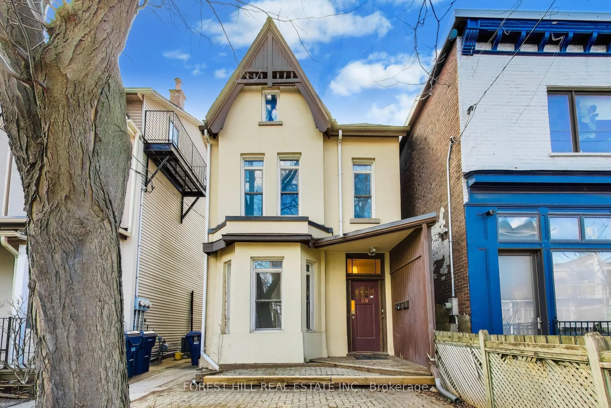 30 Robert Street