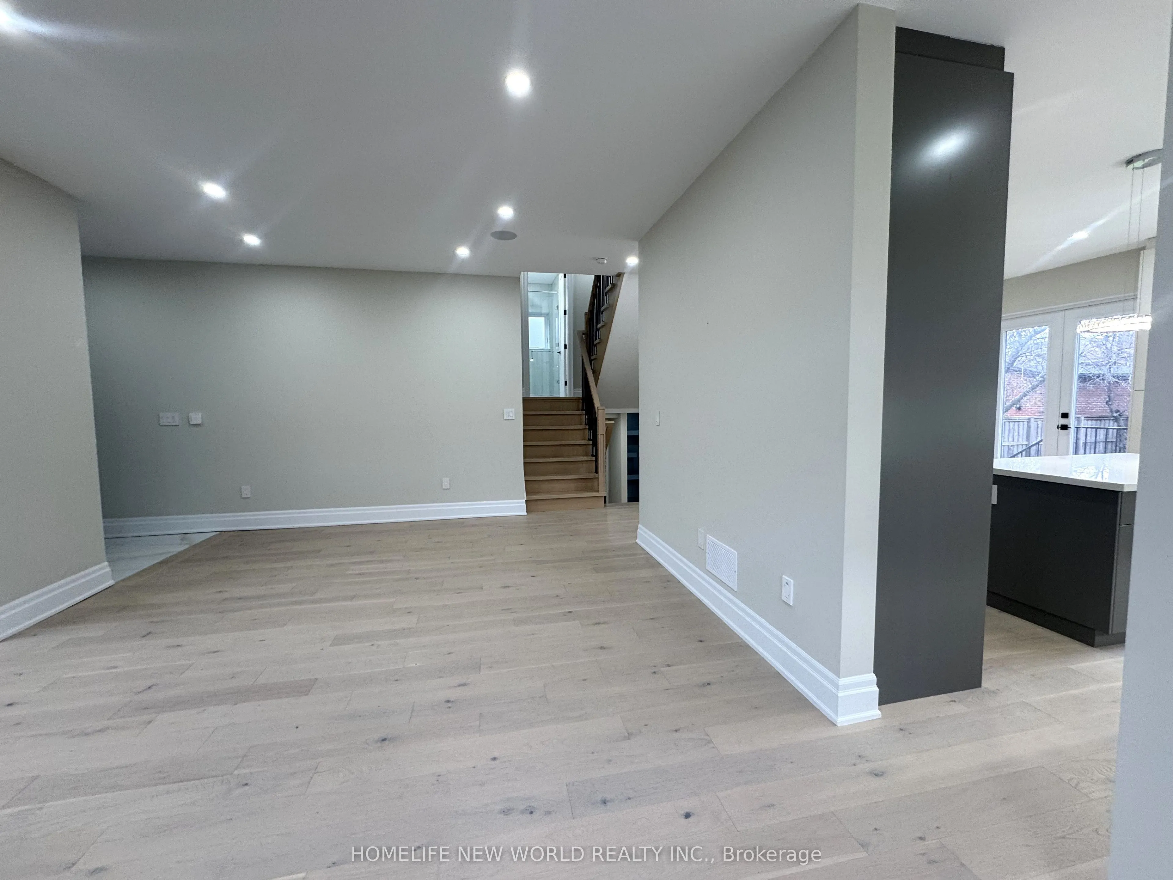 150 Viewmount Avenue