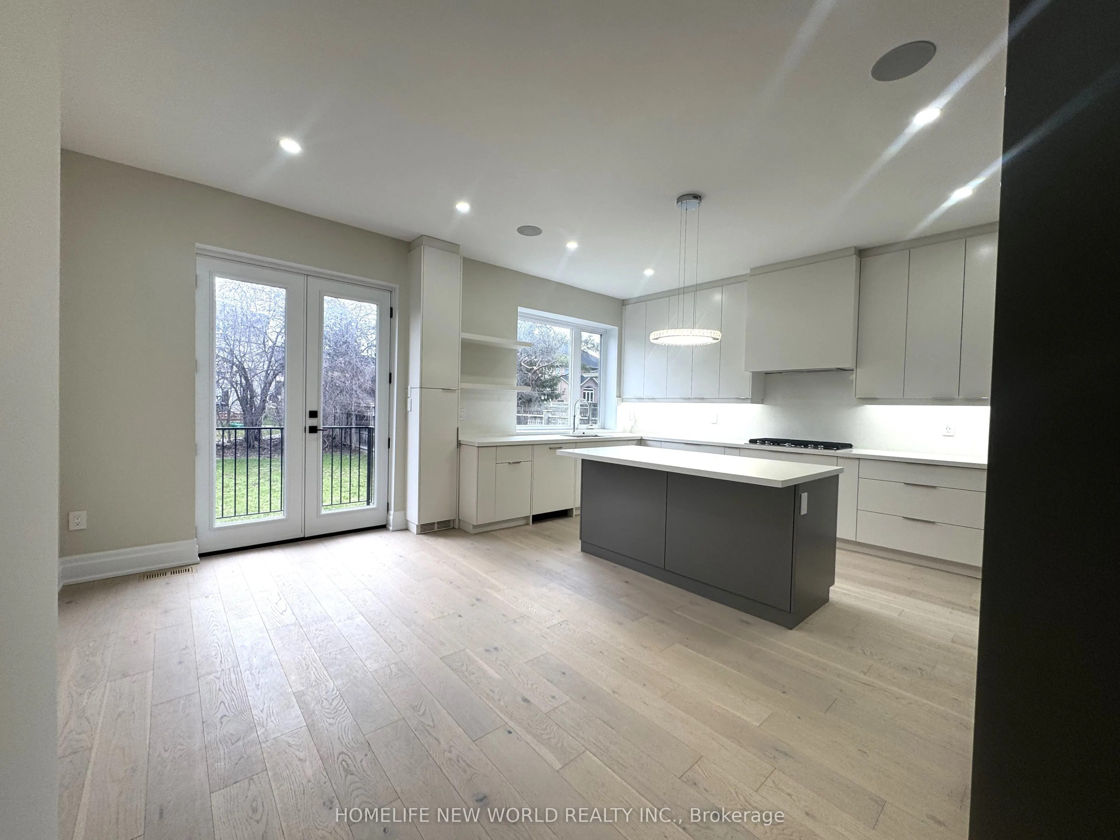150 Viewmount Avenue