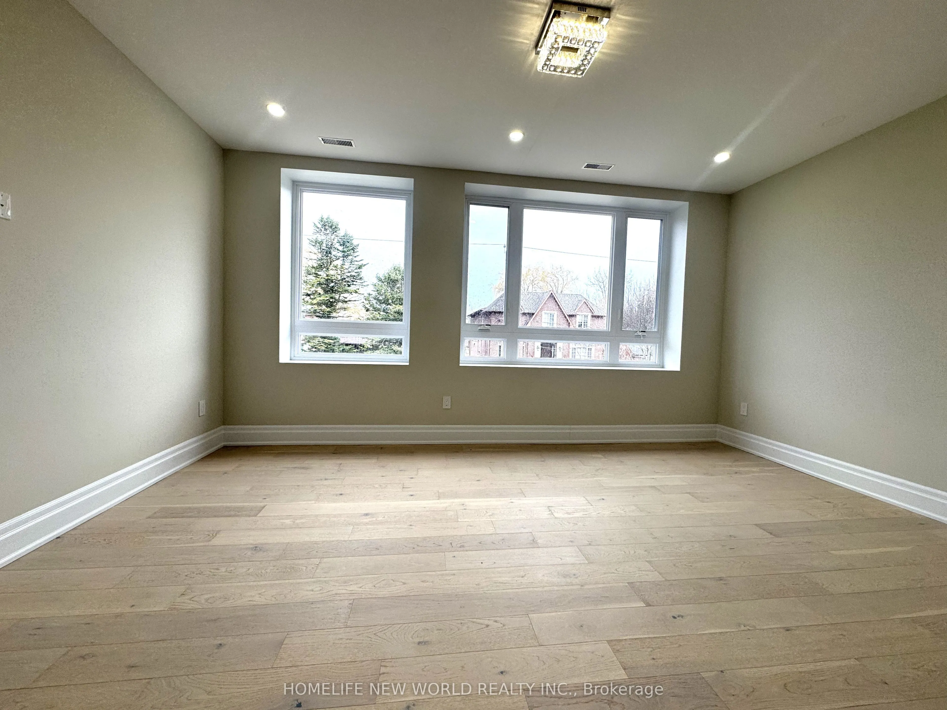 150 Viewmount Avenue