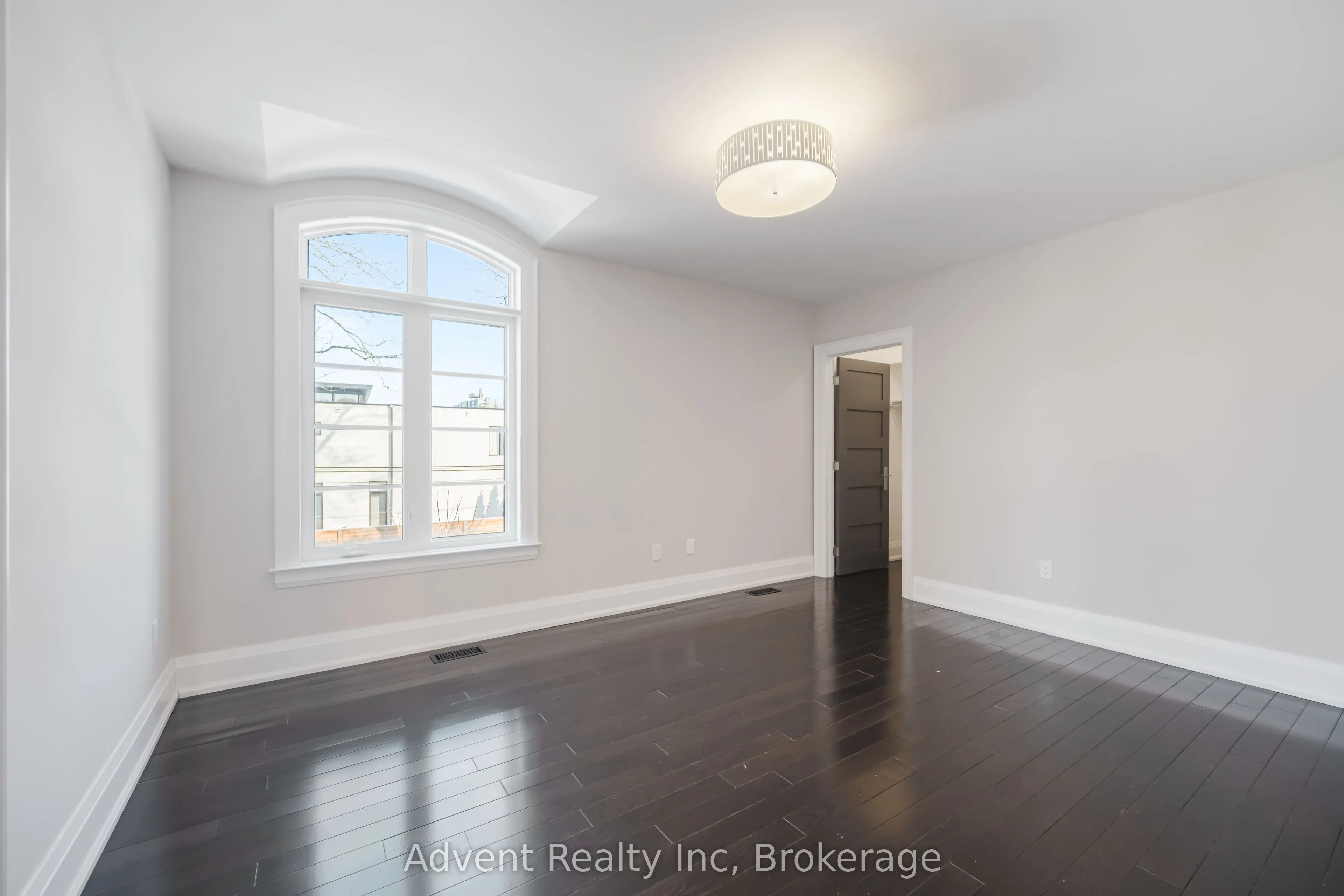 141 Connaught Avenue