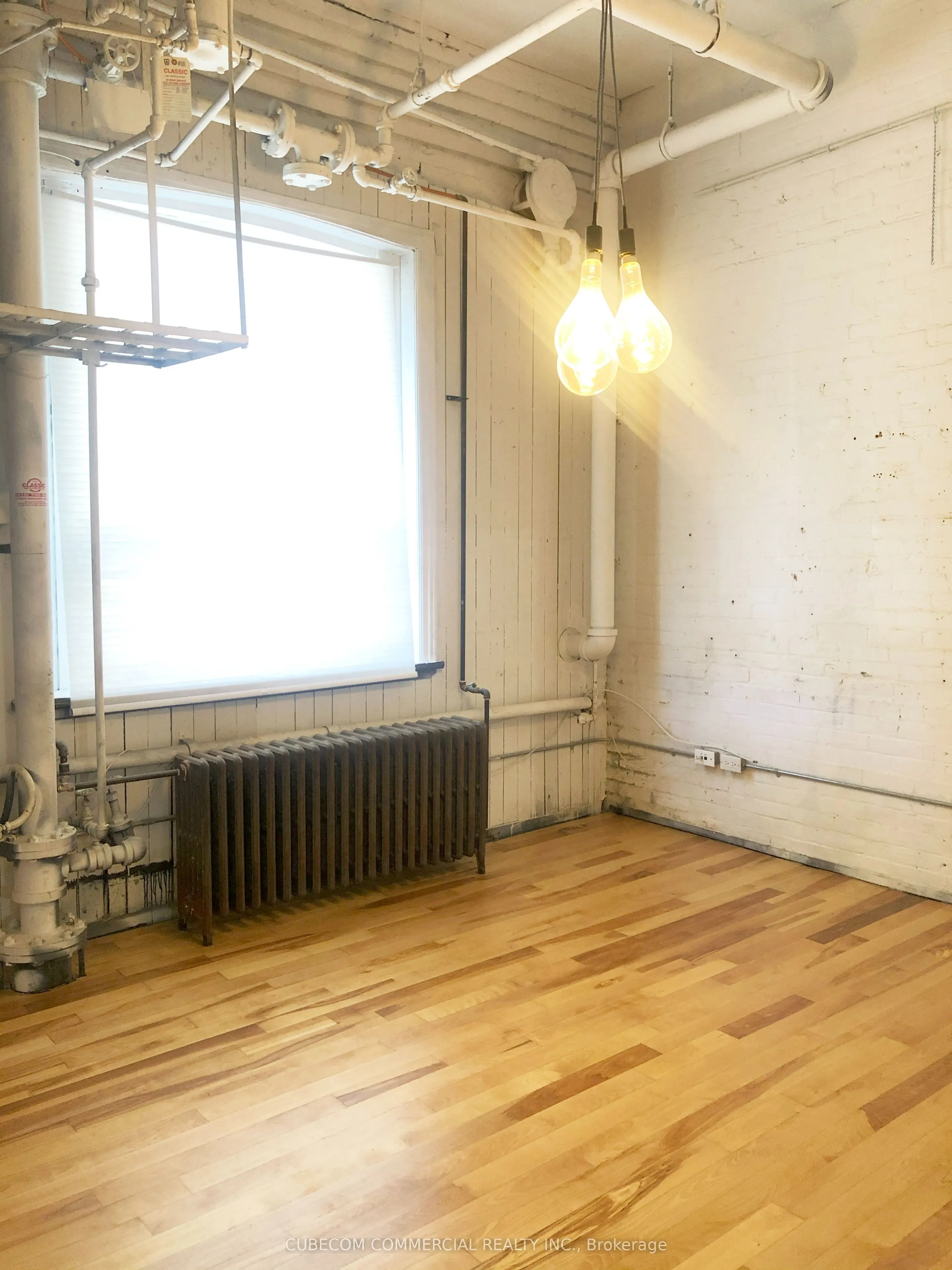 65 Bellwoods Avenue #1st Flr