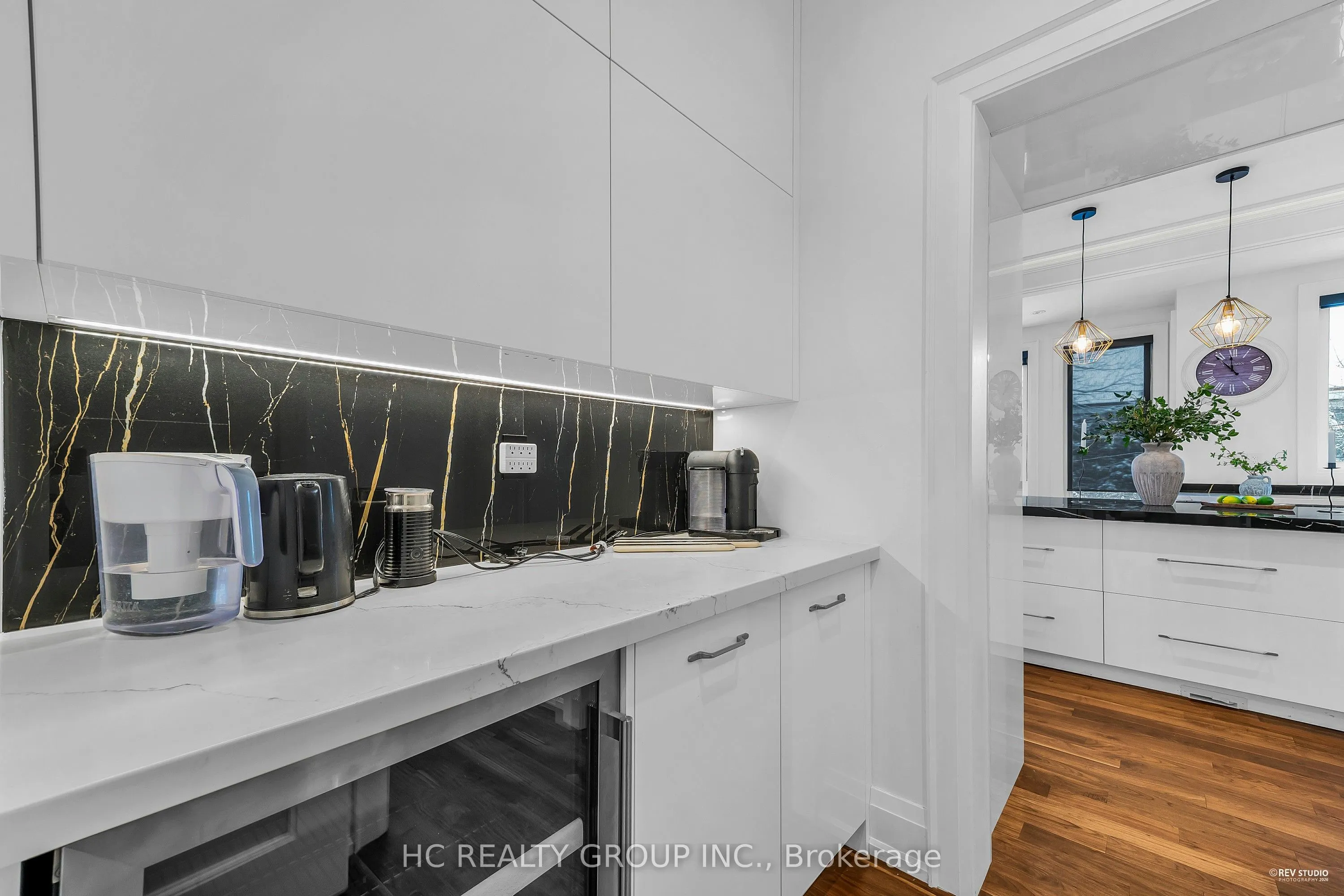 92 Glen Rush Boulevard