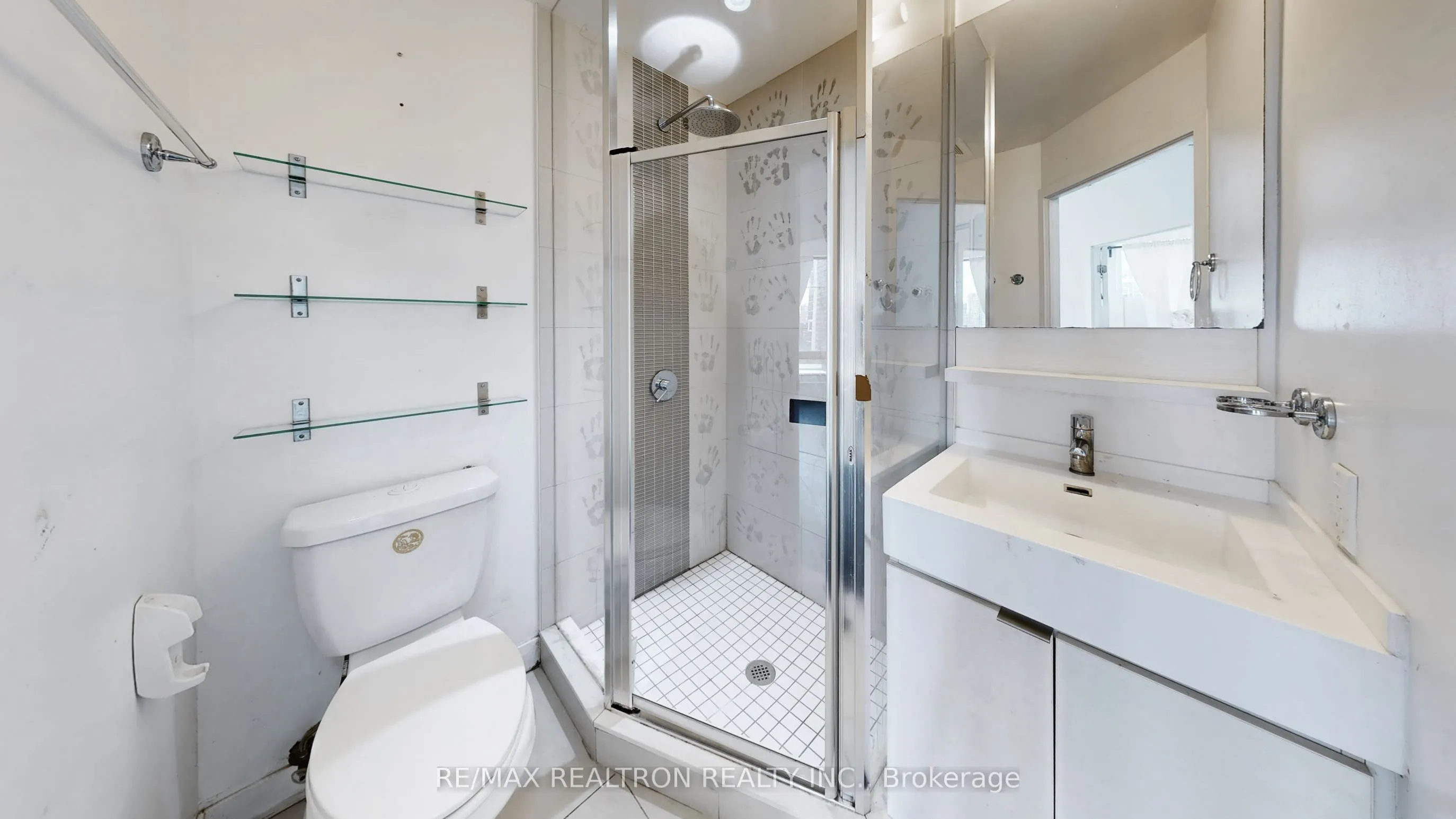 28 Avondale Avenue #1102