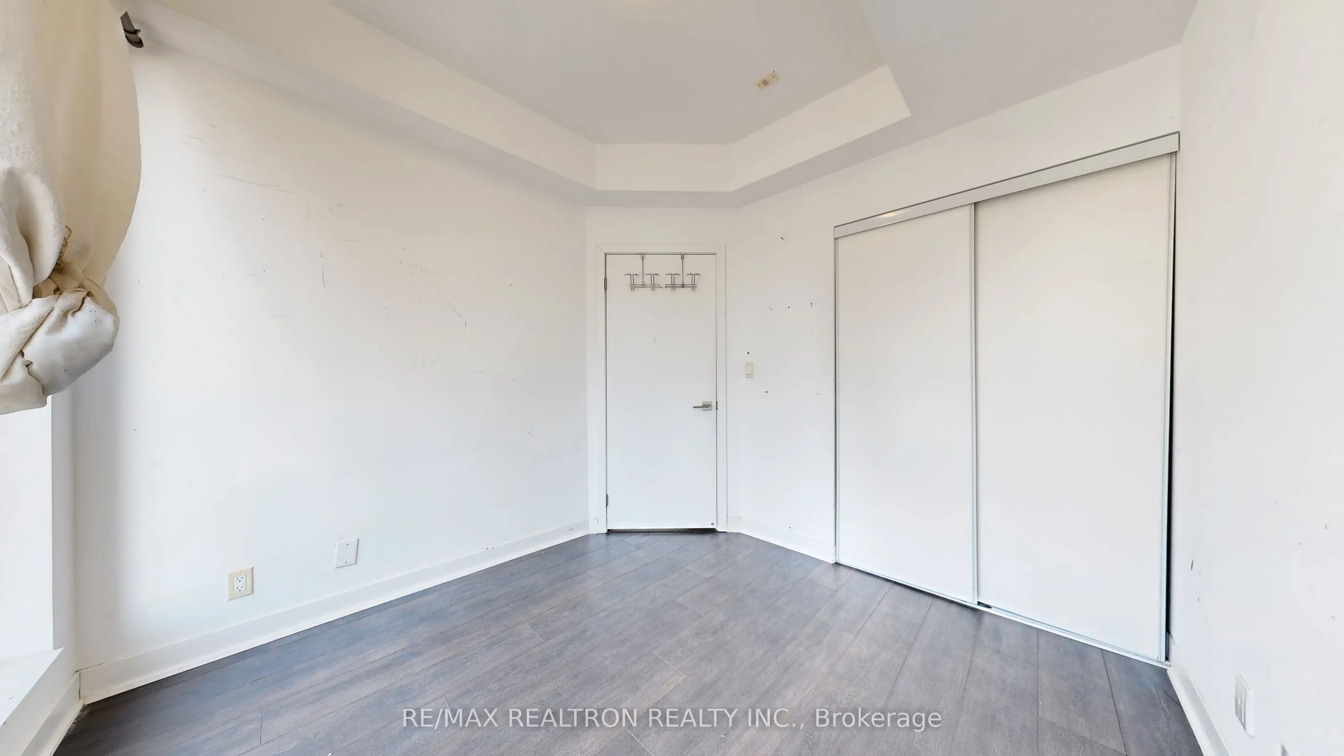 28 Avondale Avenue #1102