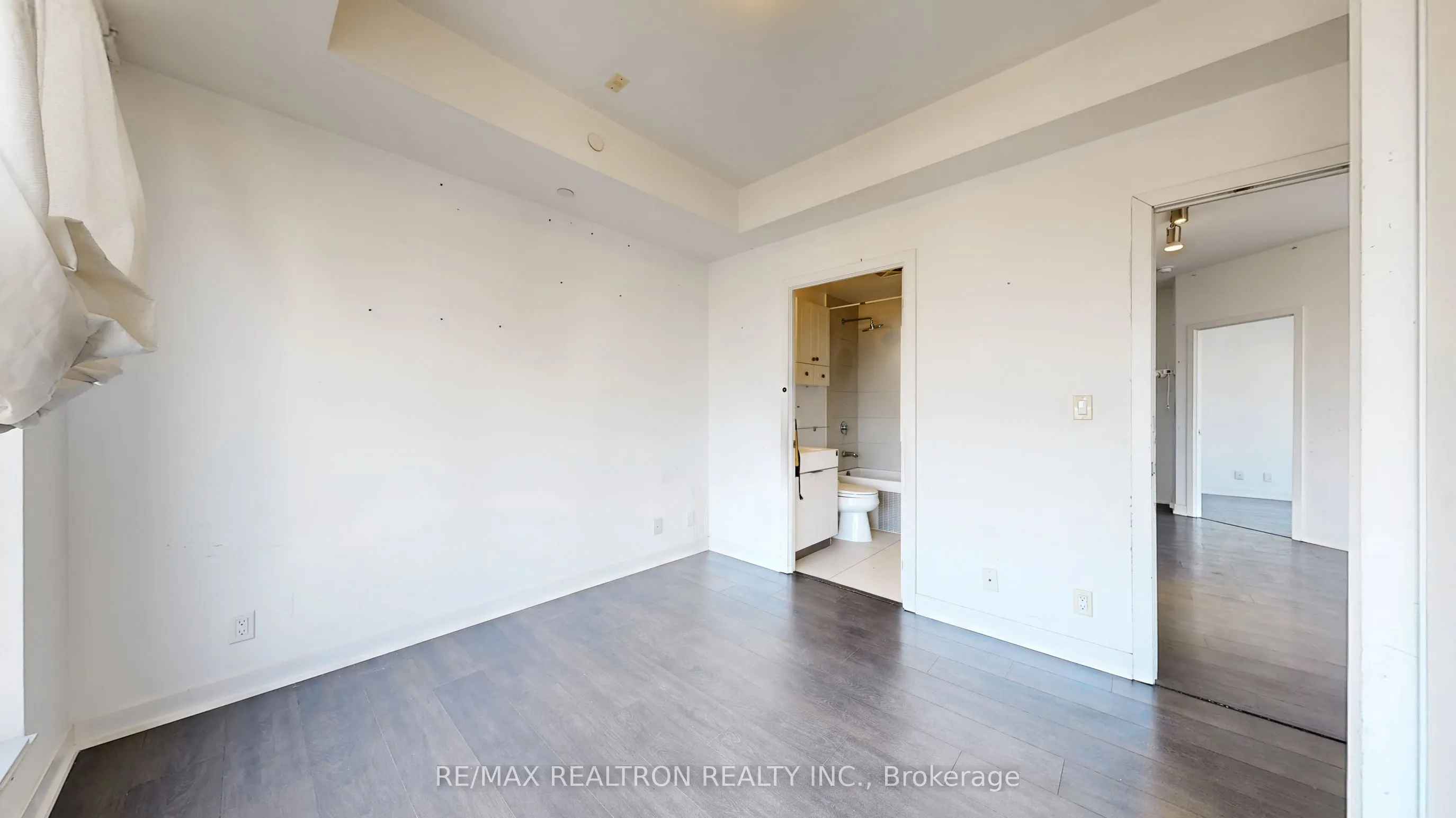 28 Avondale Avenue #1102