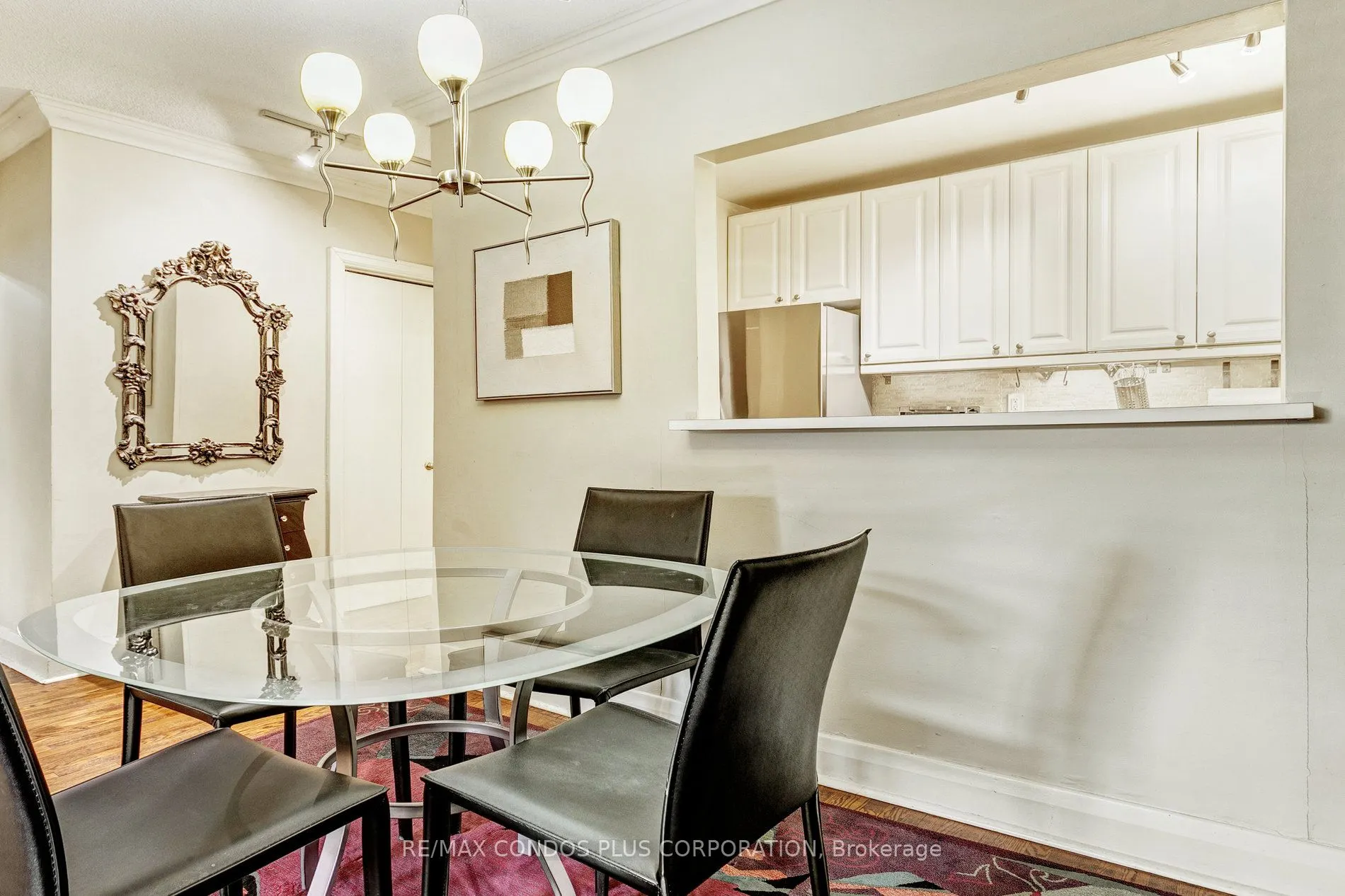 35 Raglan Avenue #202