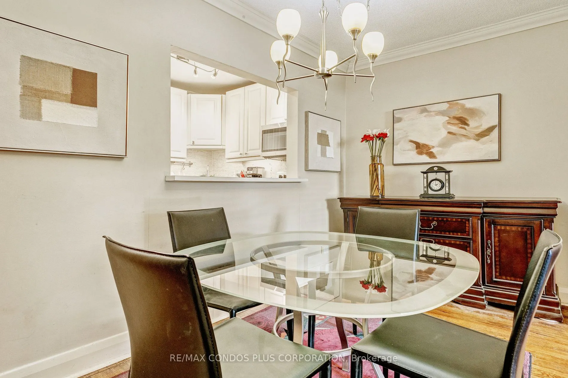 35 Raglan Avenue #202