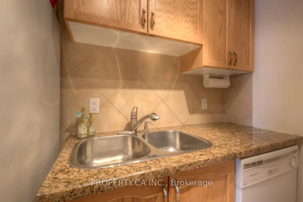 778 Sheppard Avenue W #301