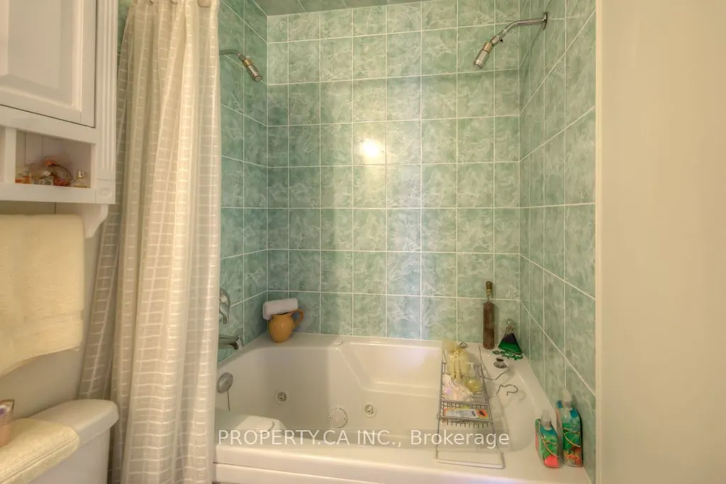 778 Sheppard Avenue W #301