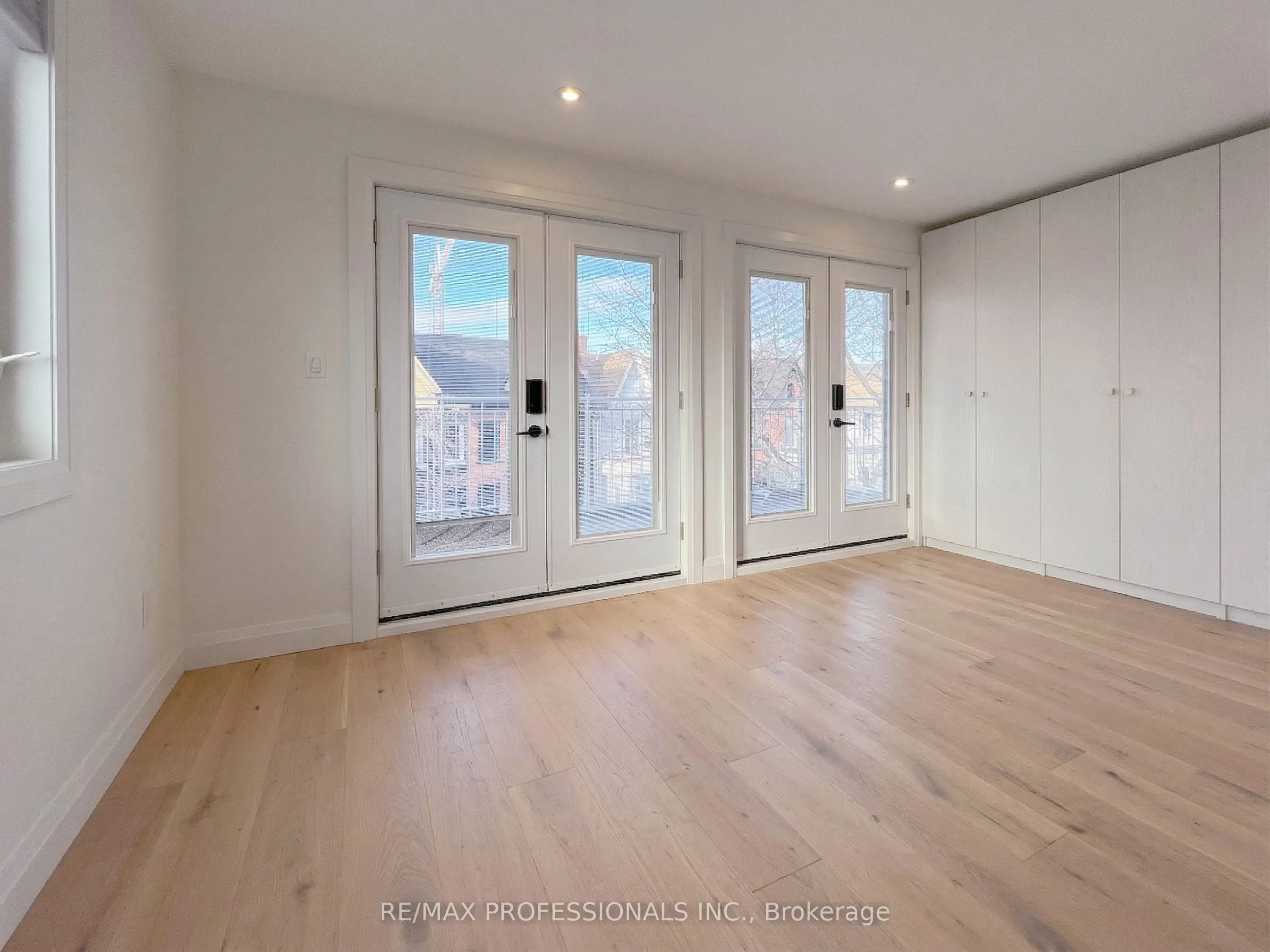 41 Rolyat Street