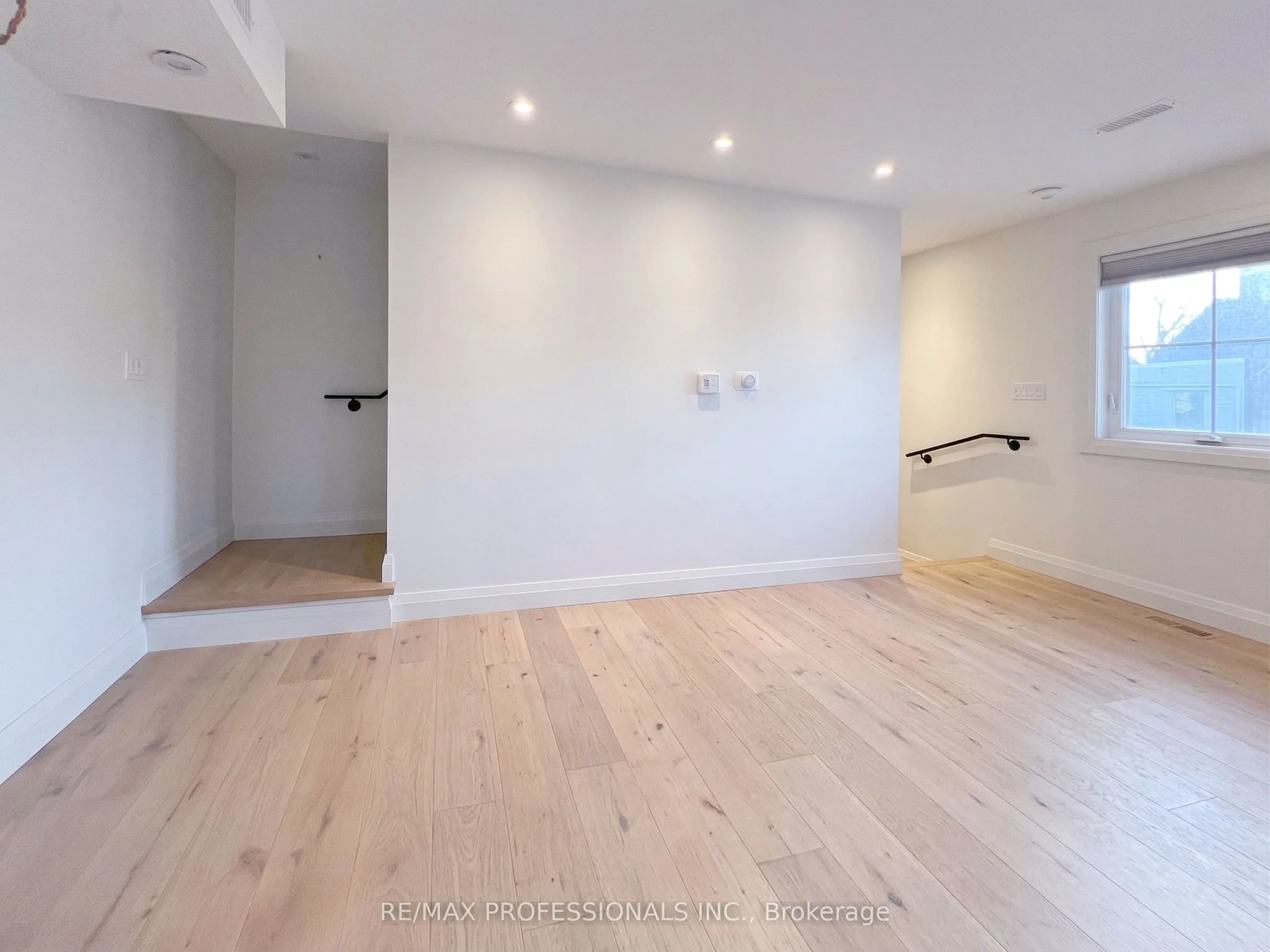 41 Rolyat Street