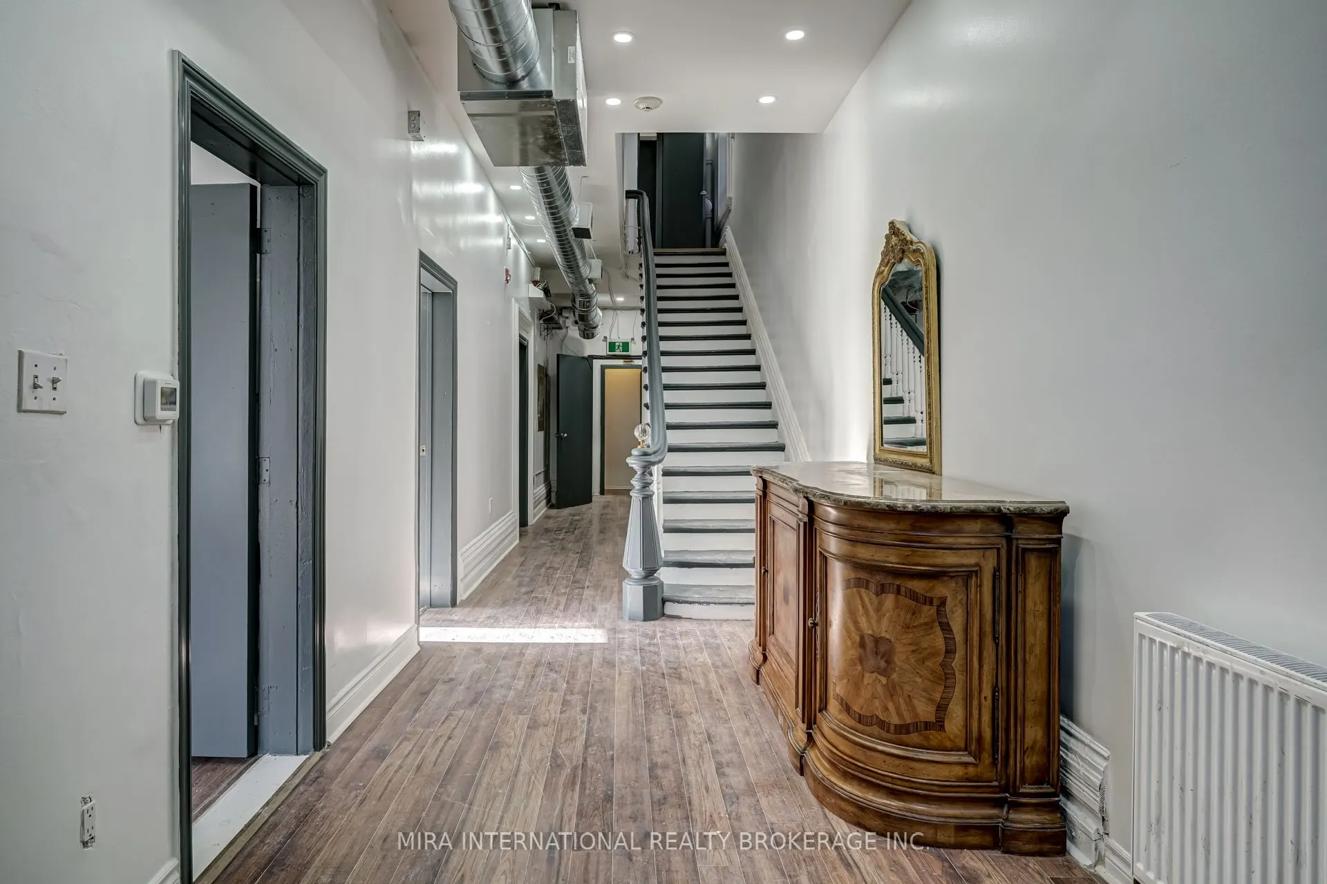 180 Sherbourne Street #203