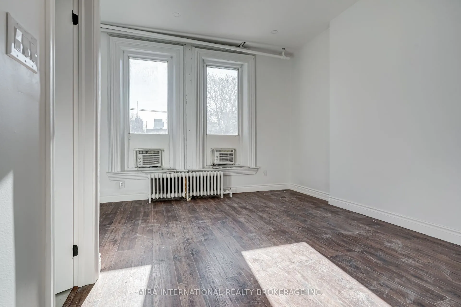 180 Sherbourne Street #203