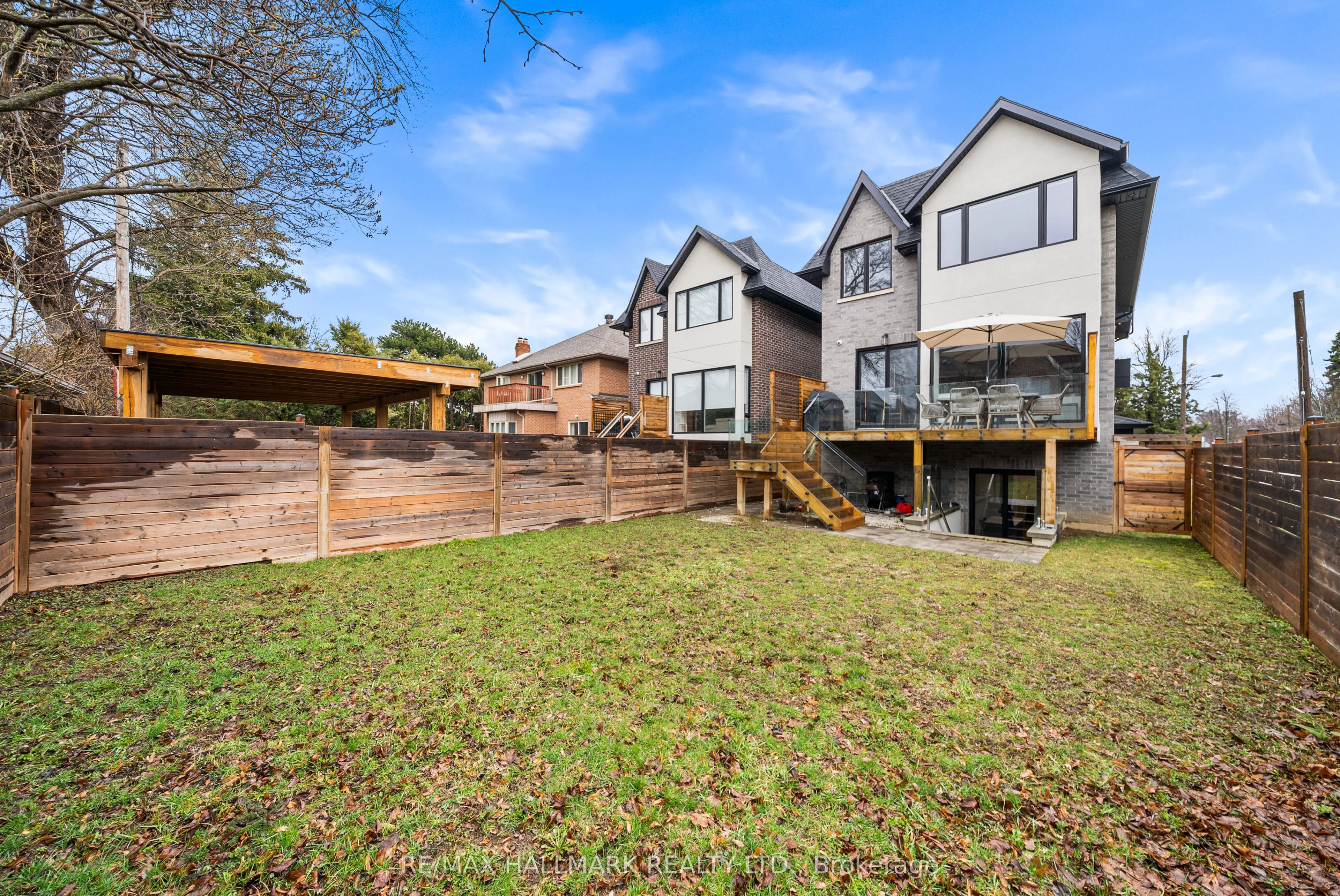 210 Horsham Avenue