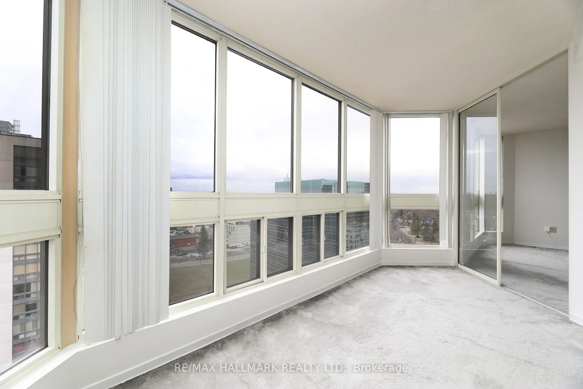 10 Kenneth Avenue #1704