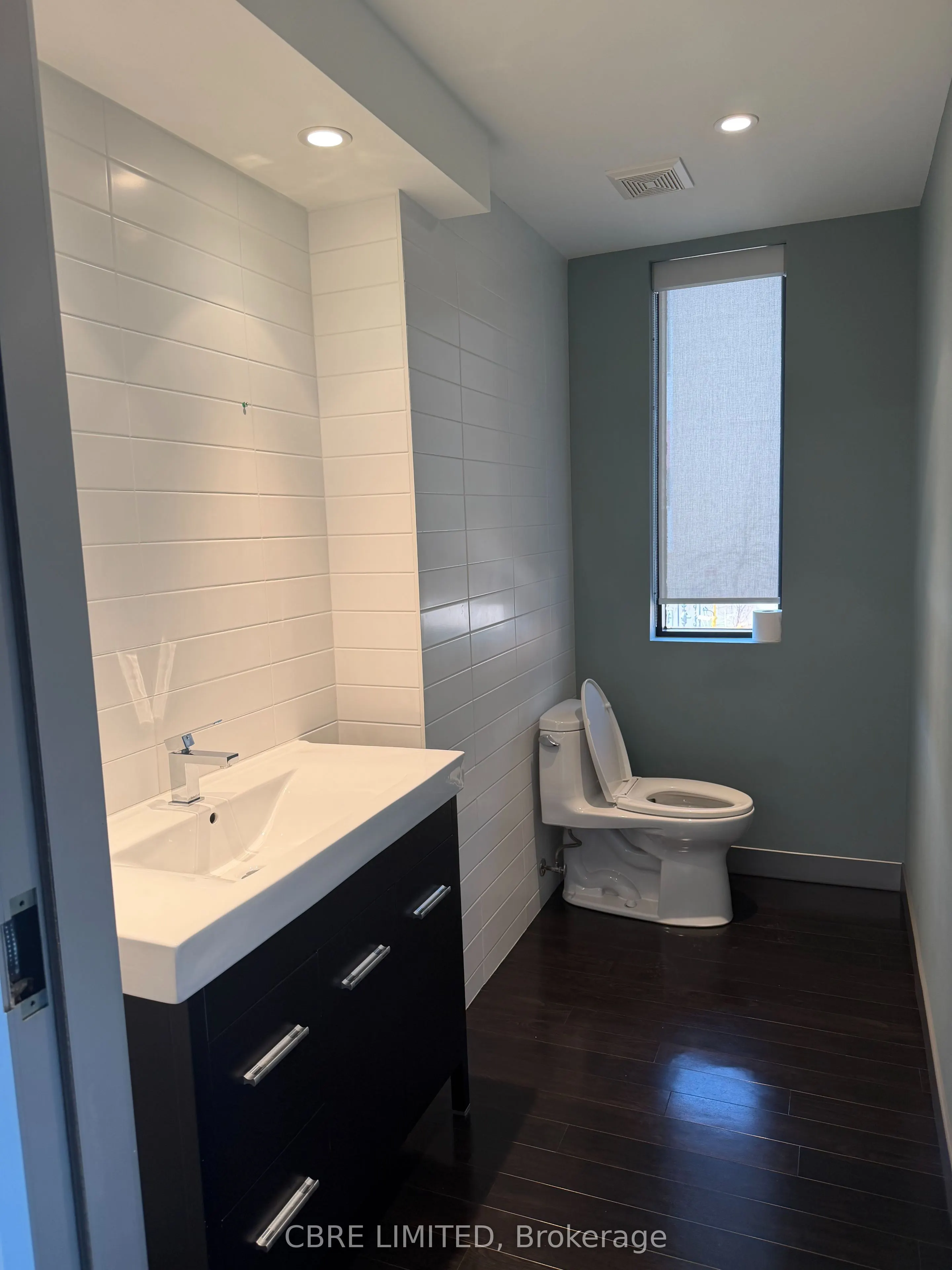 1055 Yonge Street #200