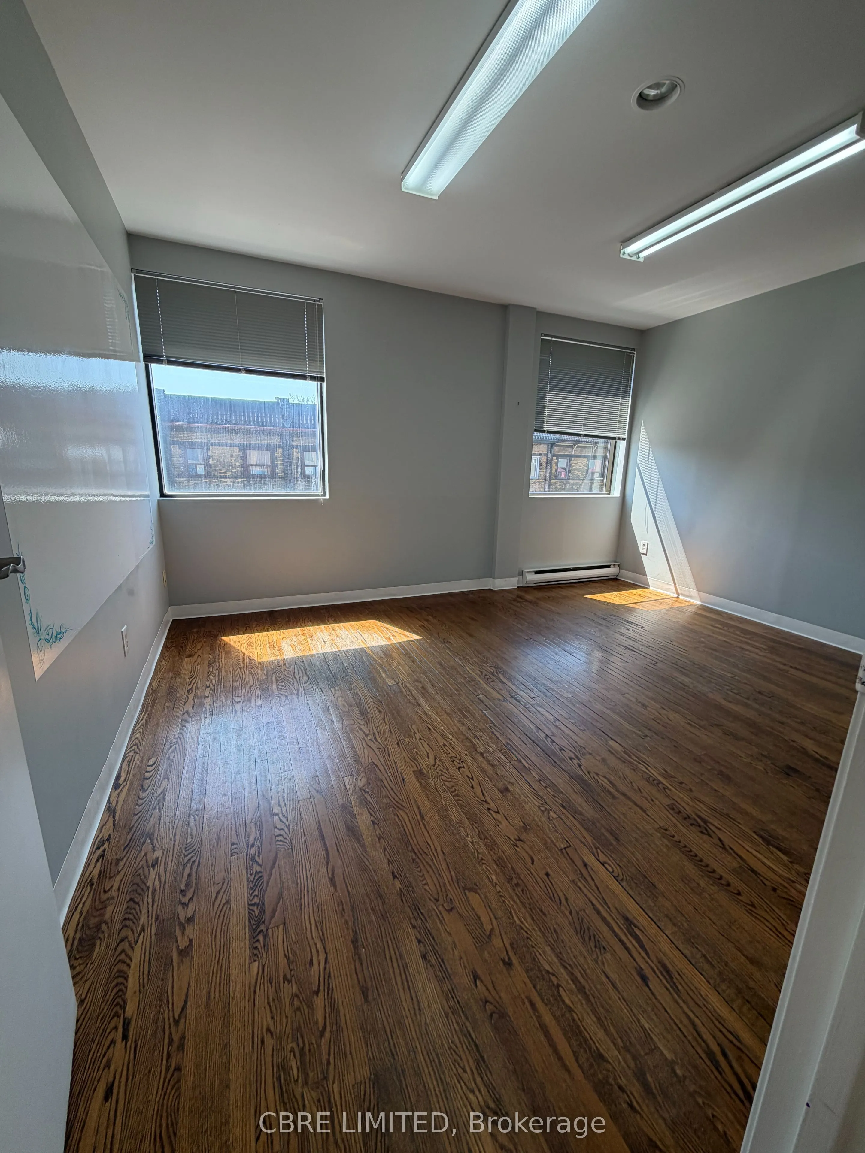 1055 Yonge Street #301