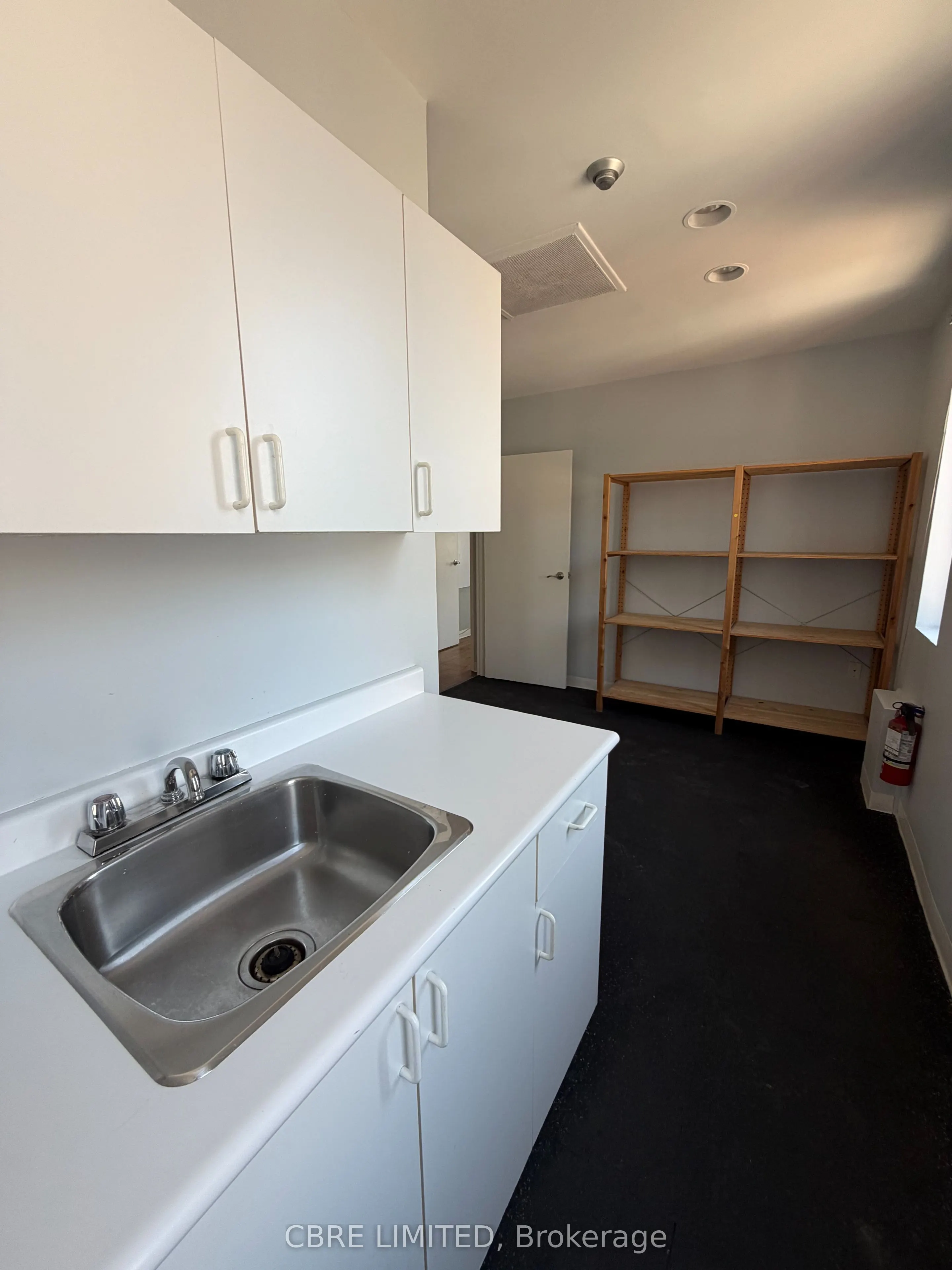 1055 Yonge Street #301