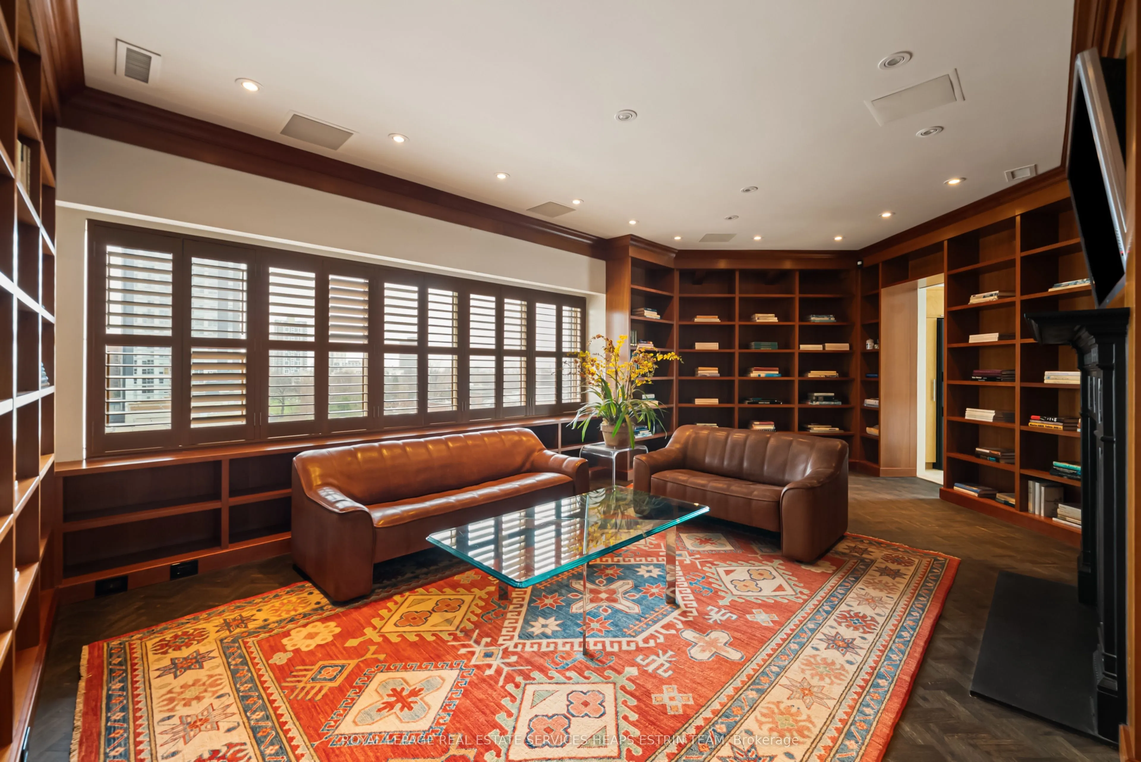 2 Lynwood Avenue #PH1