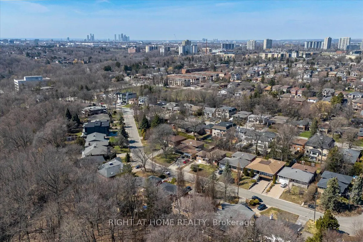 23 Christine Crescent