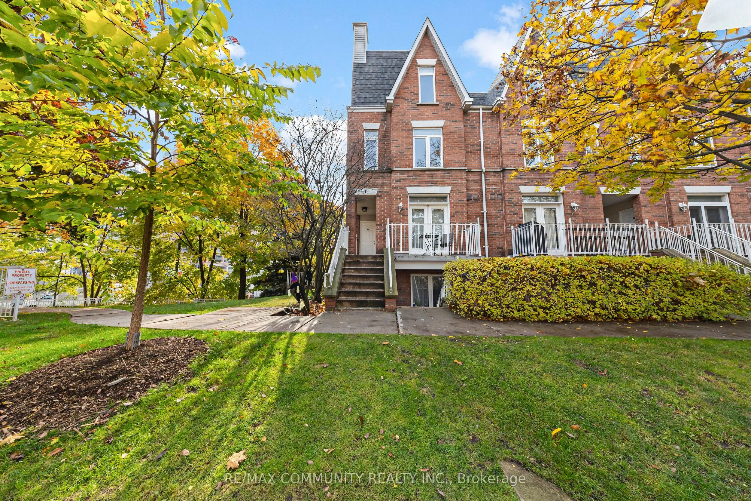 1 Sudbury Street #101