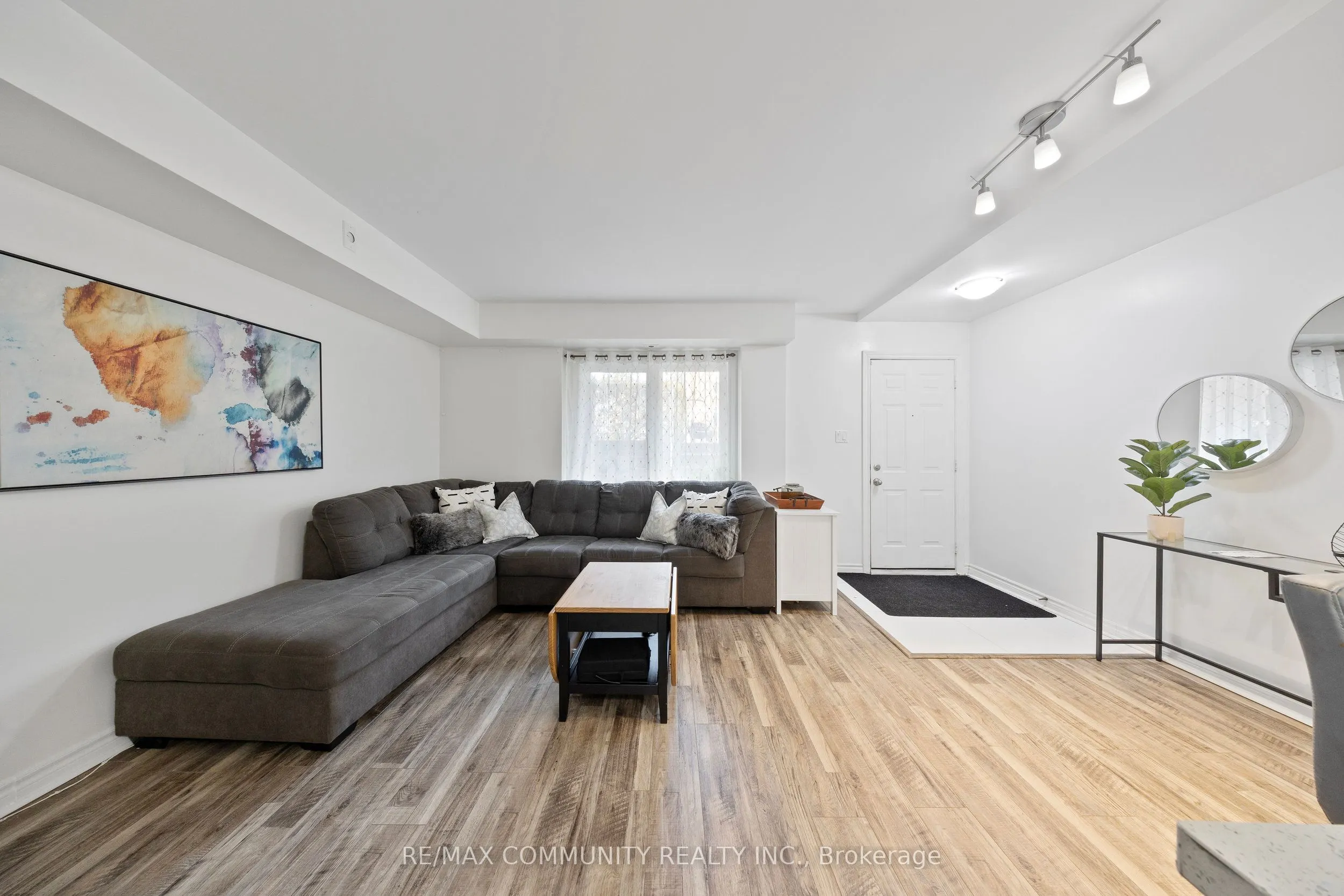 1 Sudbury Street #101