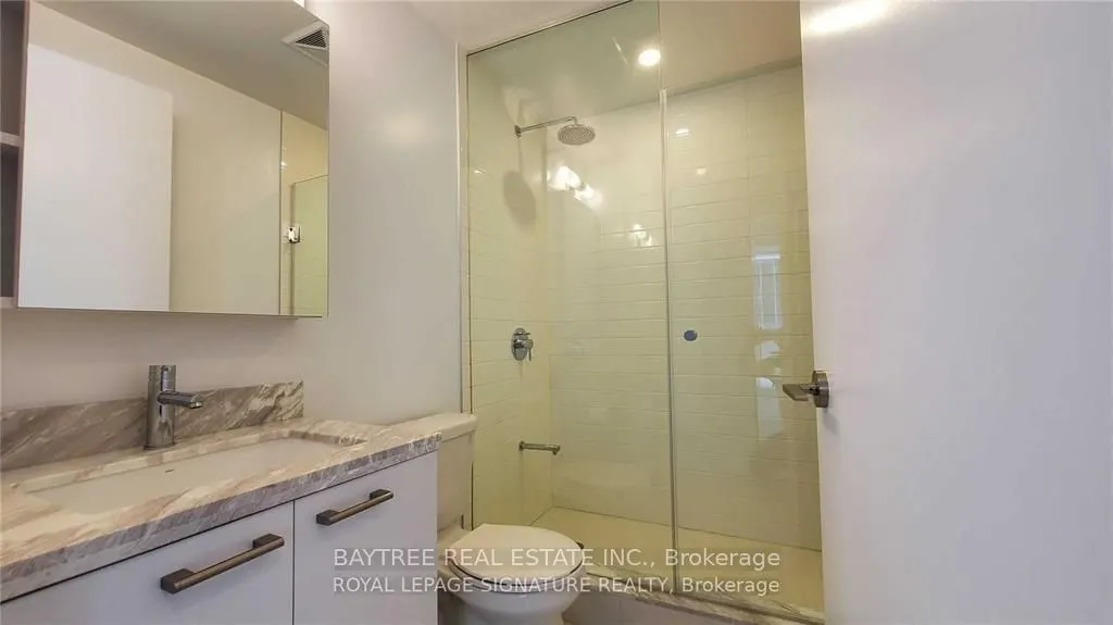2221 Yonge Street #809