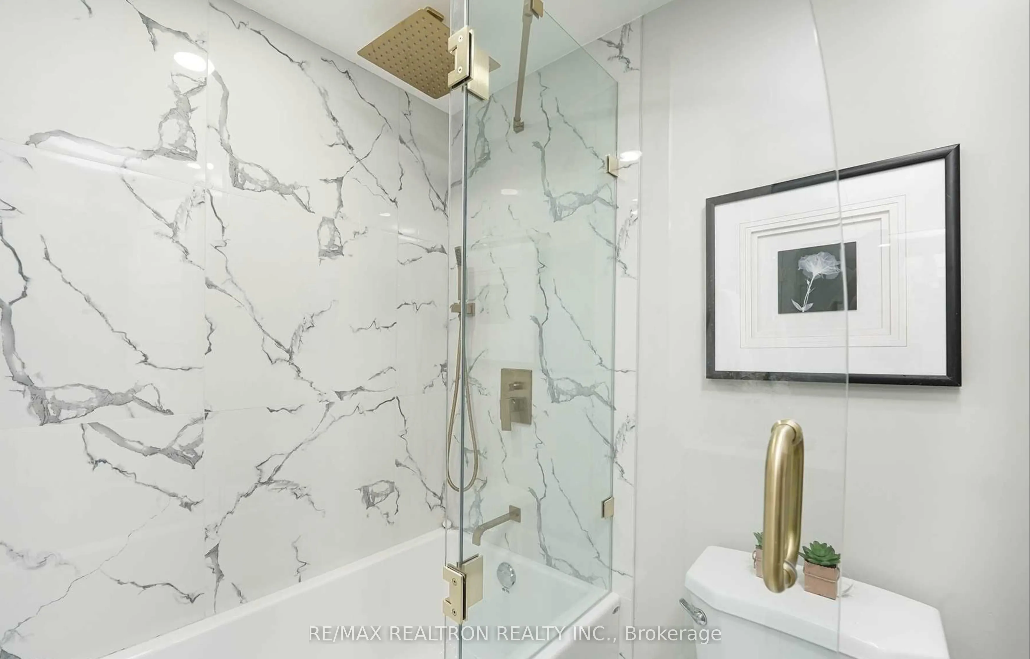 85 Skymark Drive #502