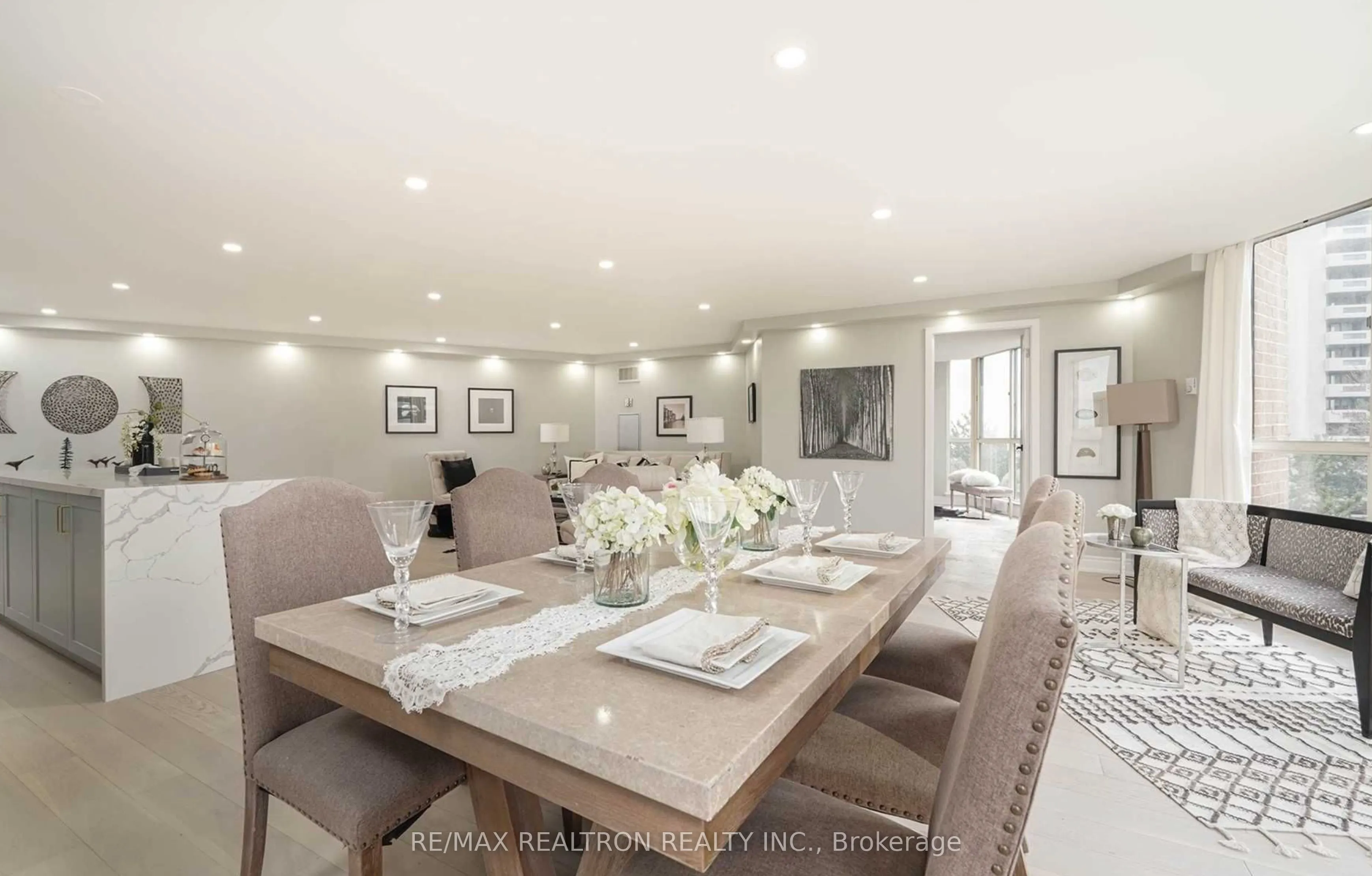 85 Skymark Drive #502