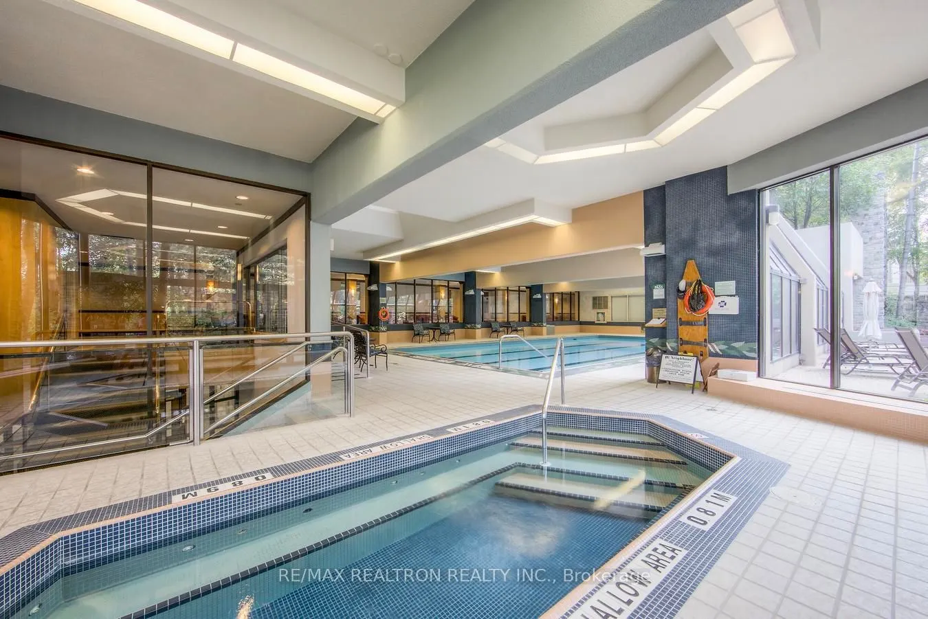 85 Skymark Drive #502