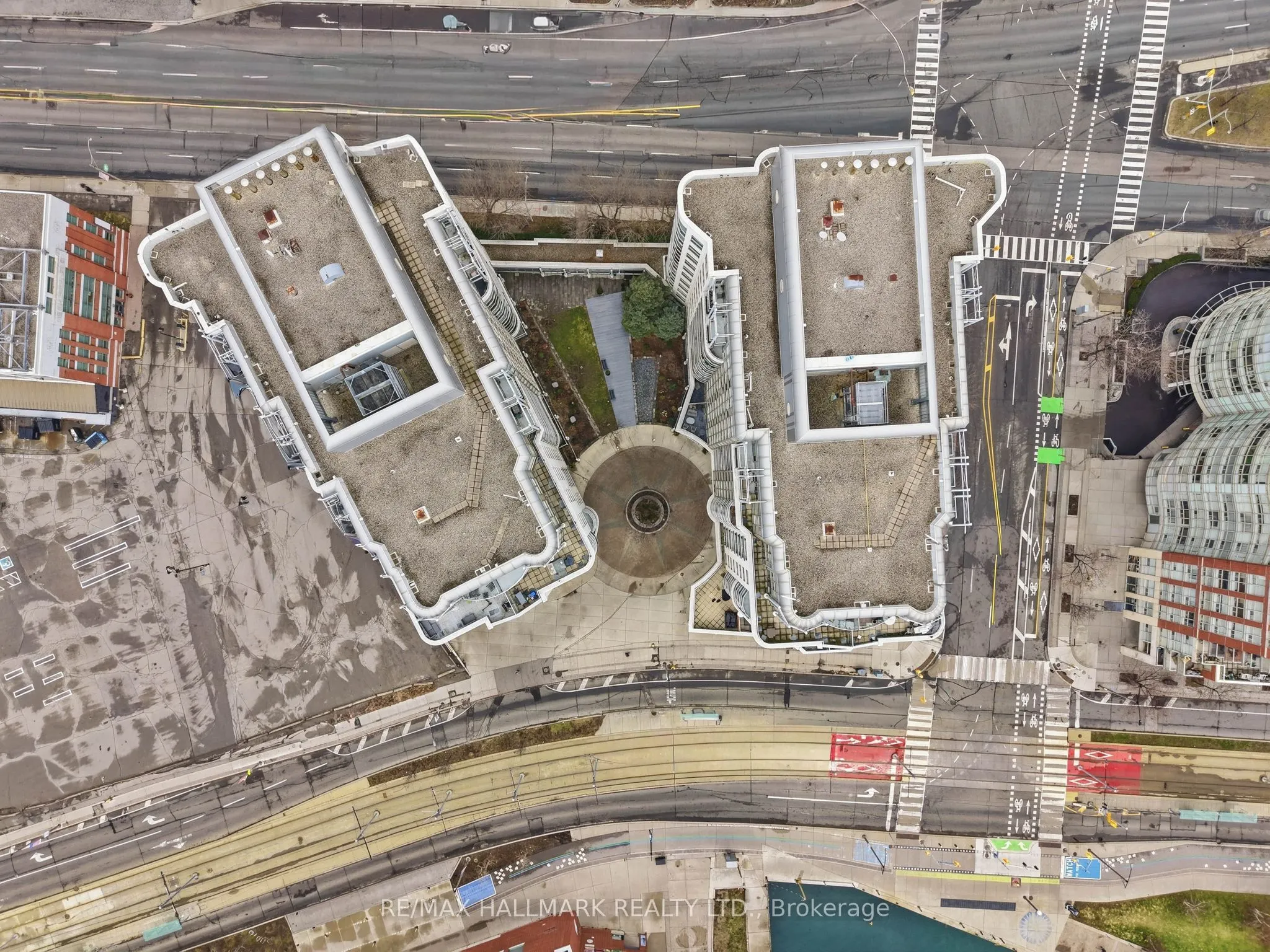 600 Queens Quay W #705