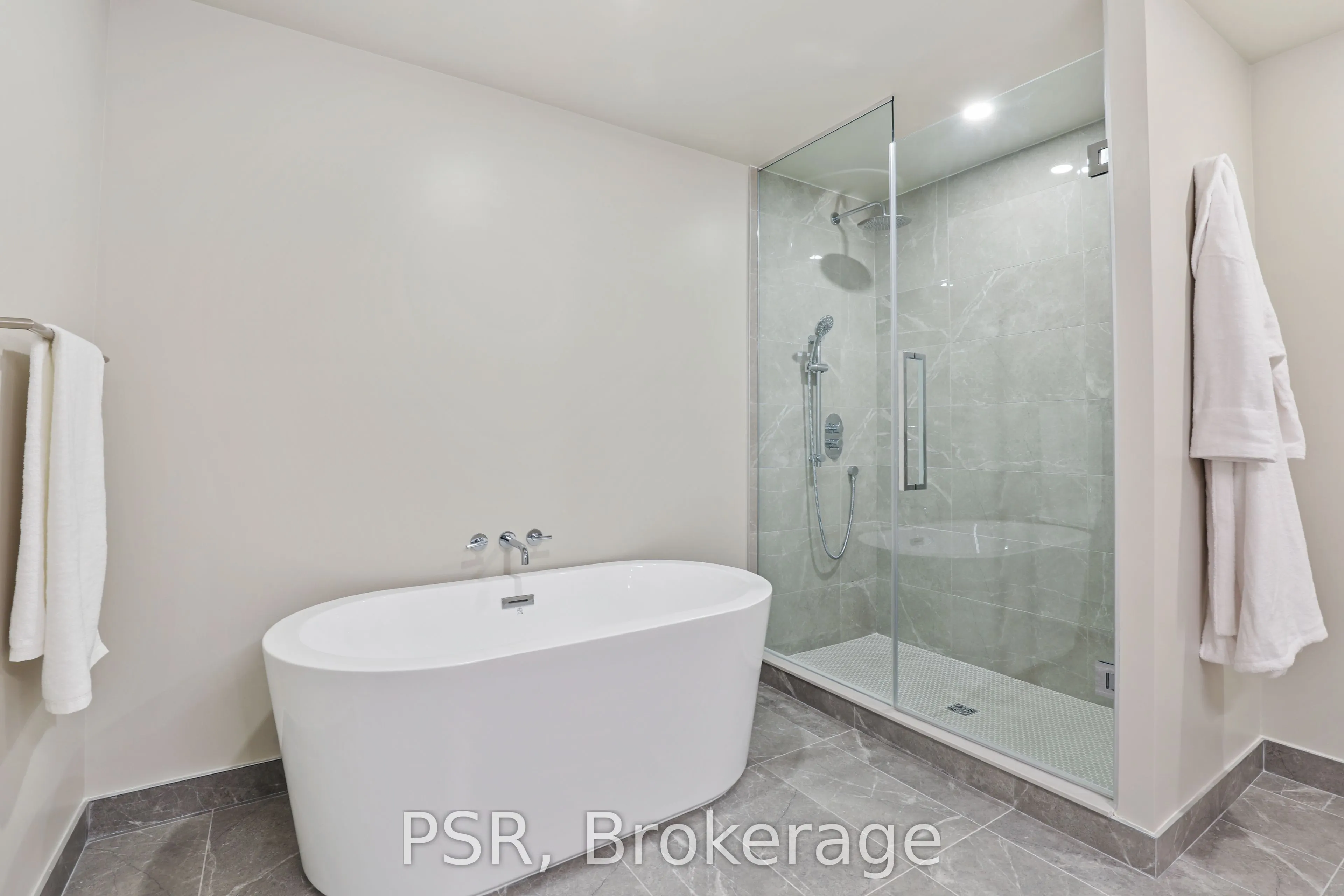 200 Keewatin Avenue #304