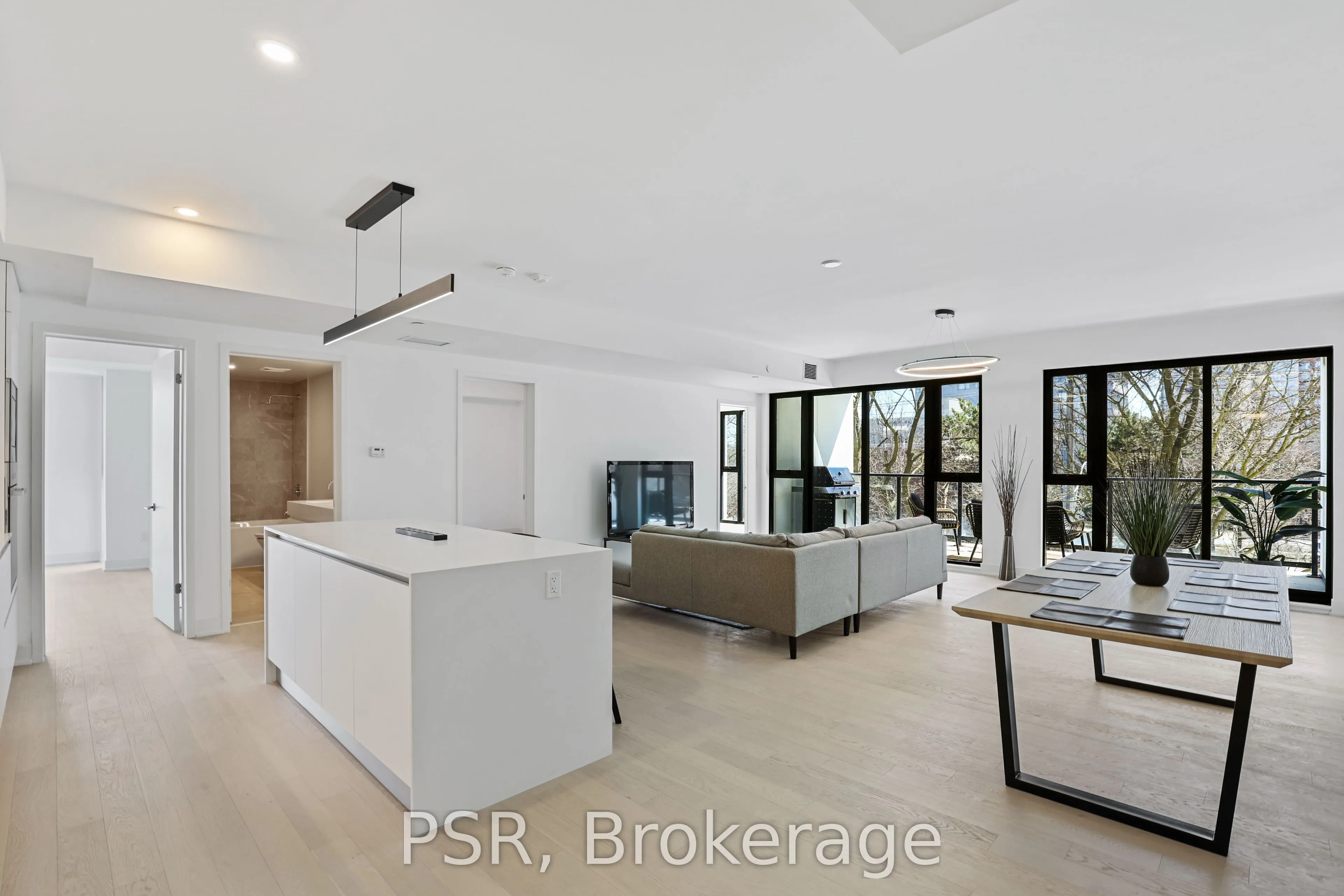 200 Keewatin Avenue #304