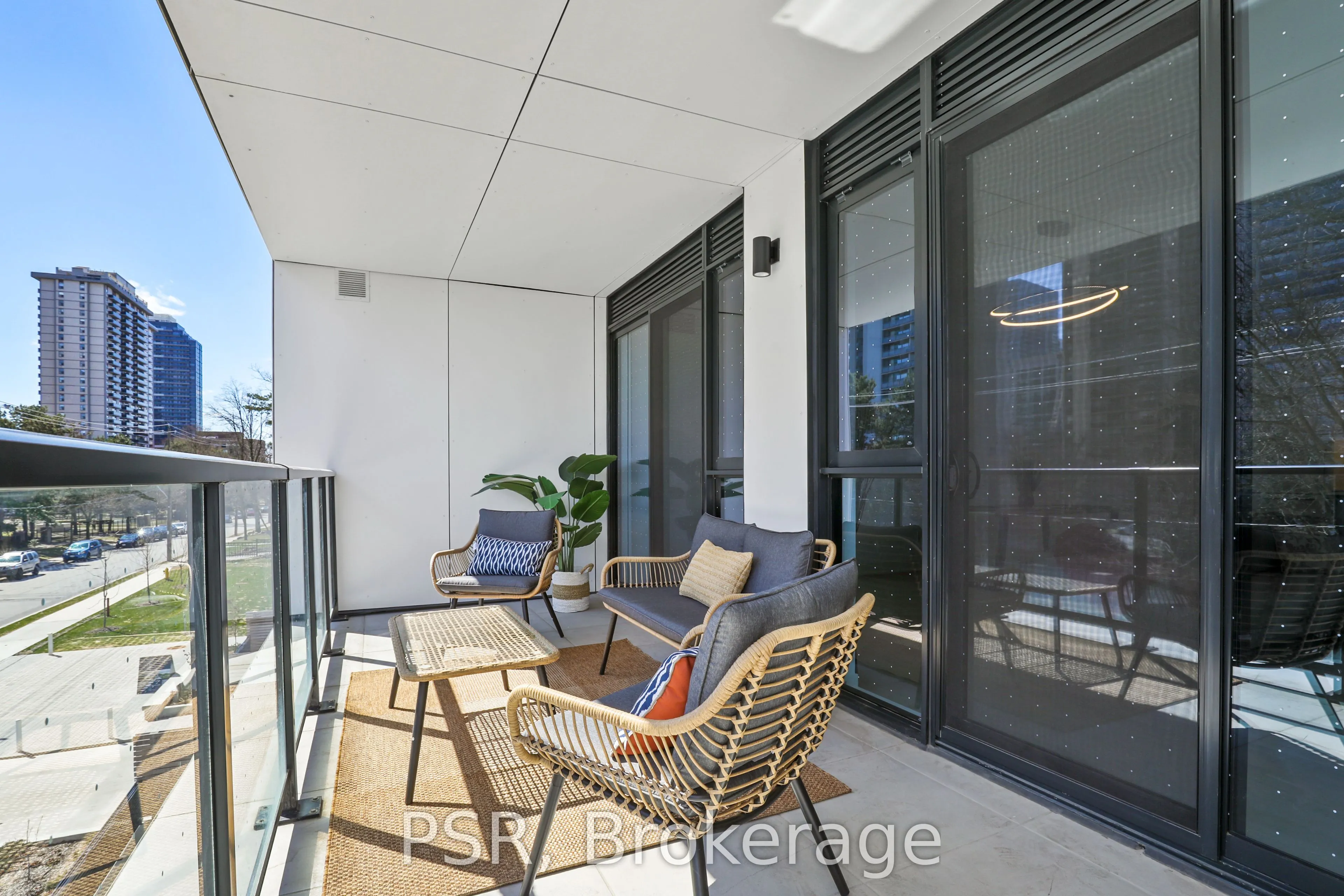 200 Keewatin Avenue #304