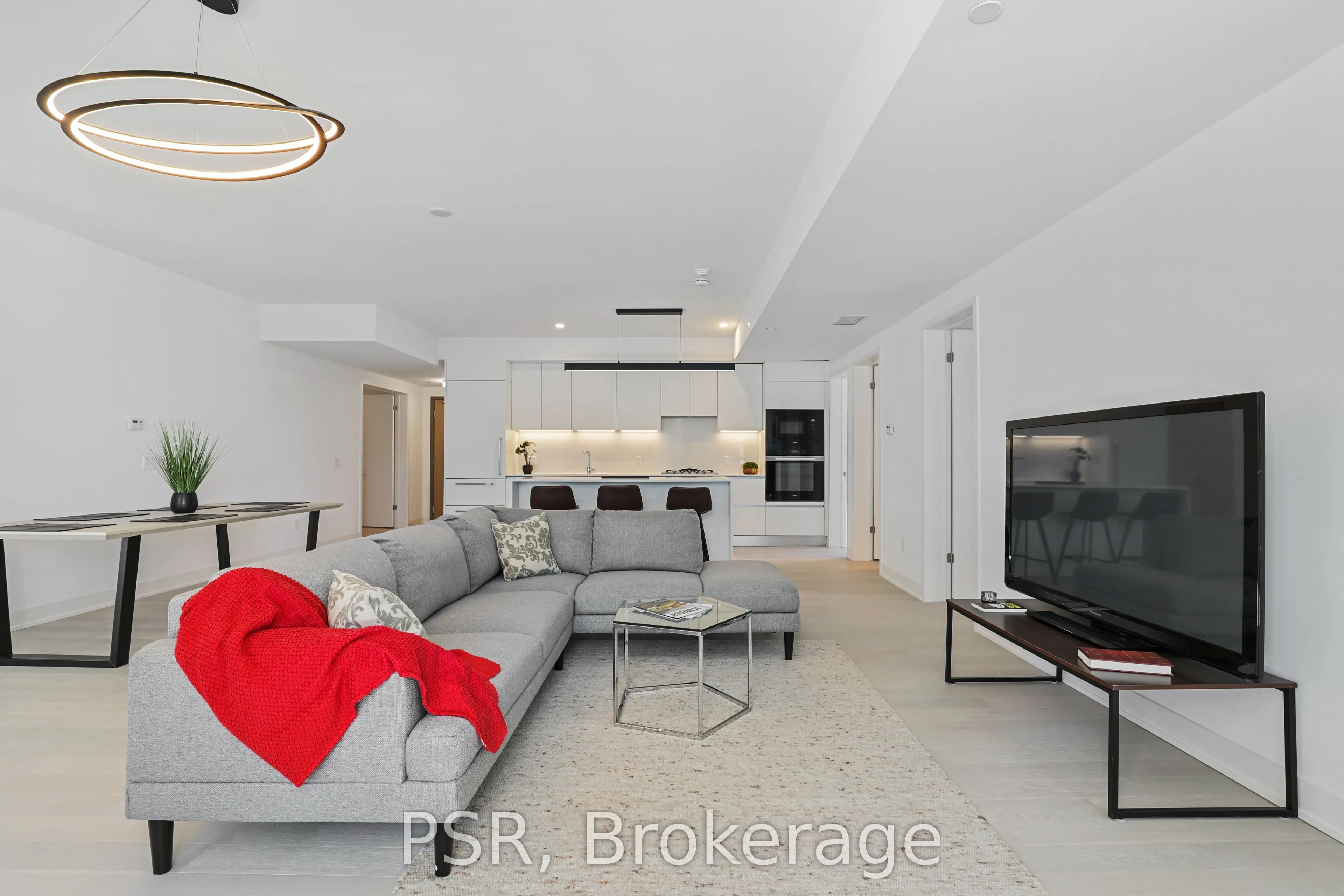 200 Keewatin Avenue #304