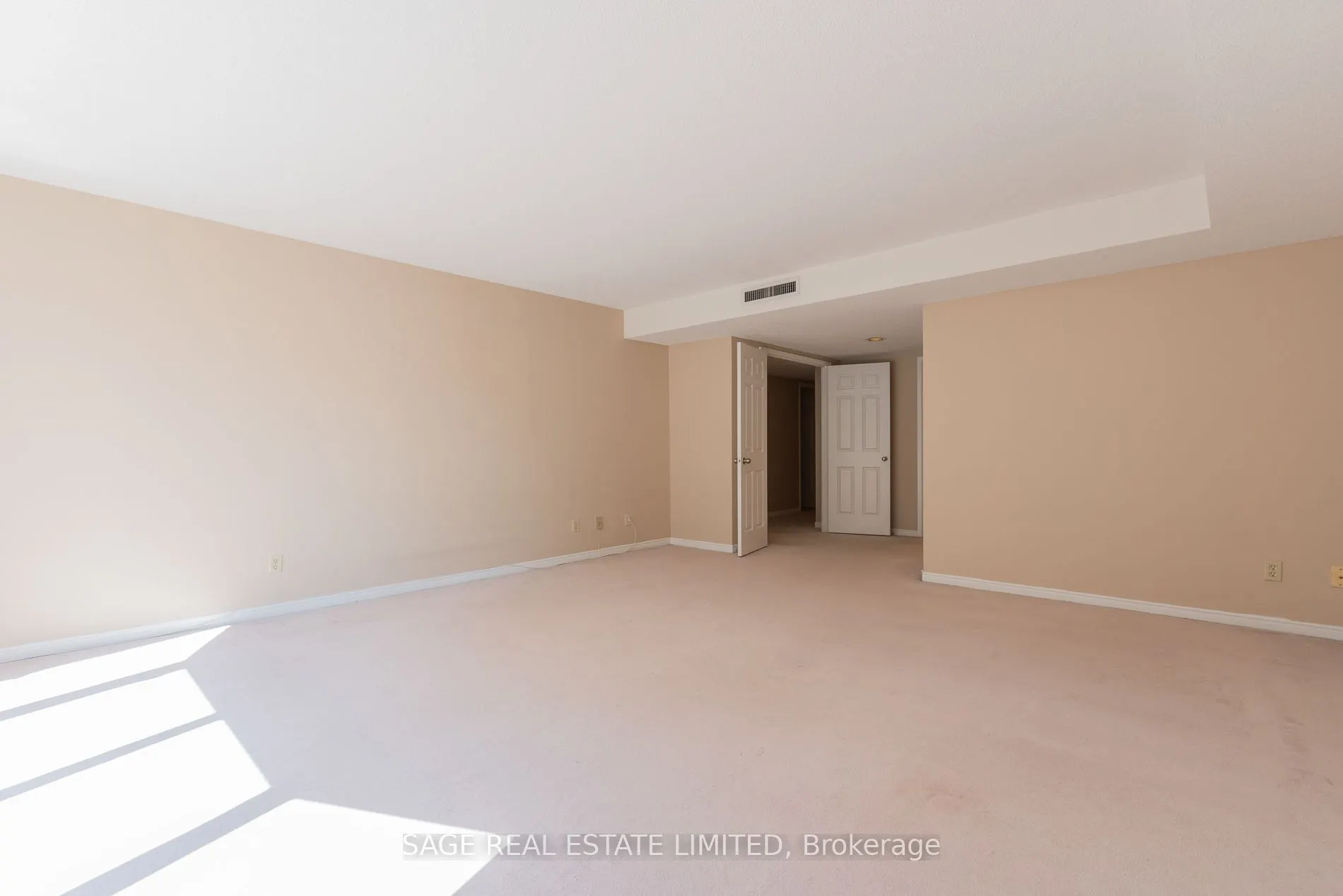 25 George Street #302