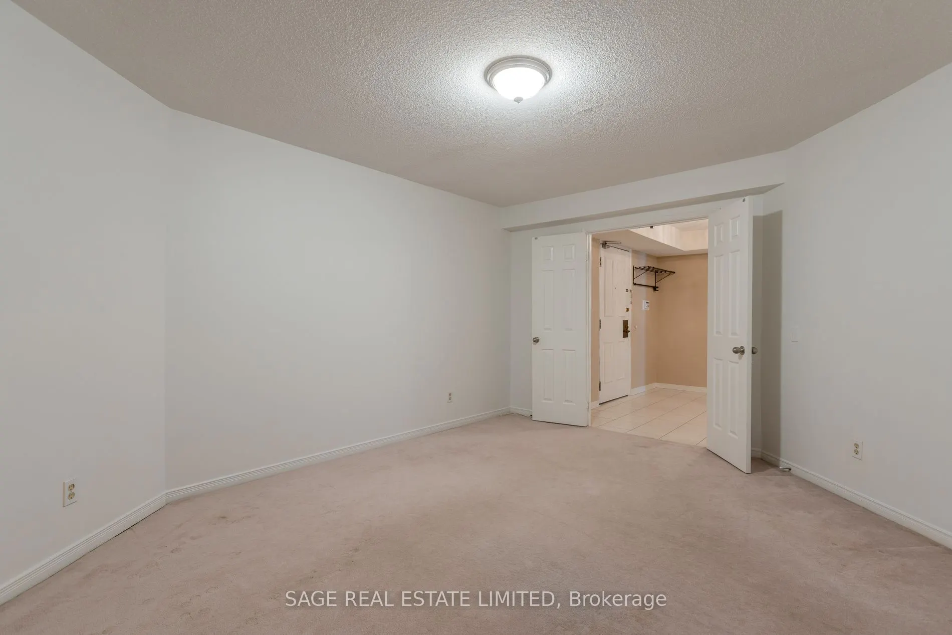 25 George Street #302