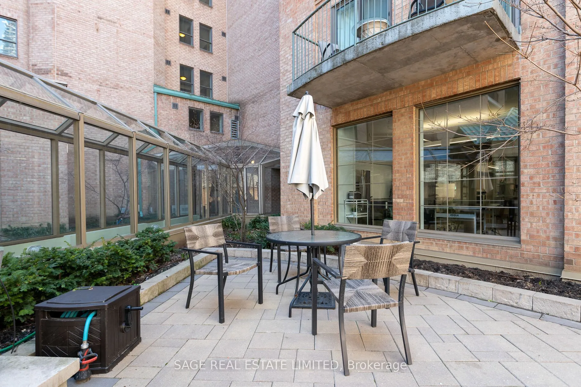 25 George Street #302