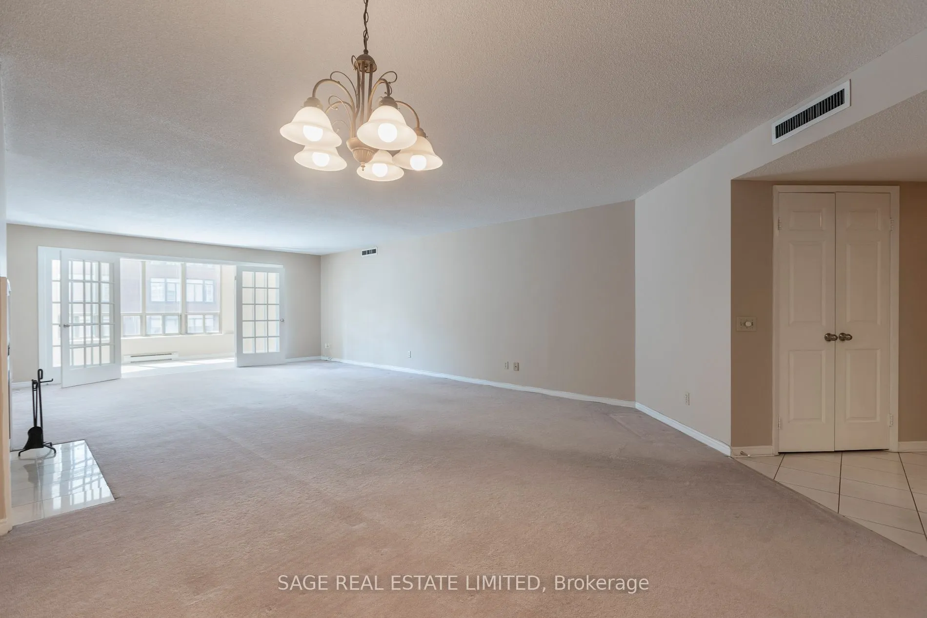 25 George Street #302
