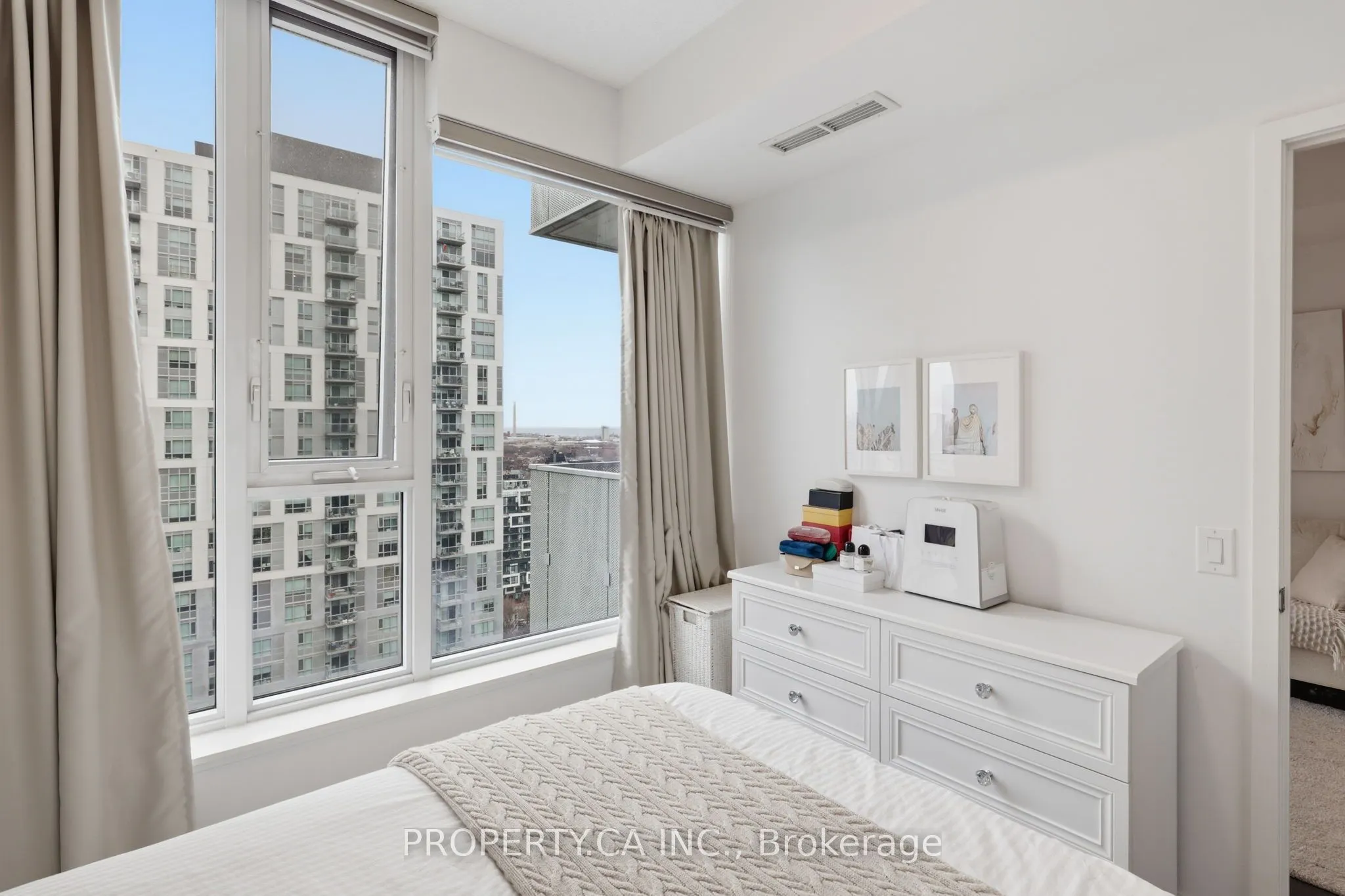 20 Tubman Avenue #2005