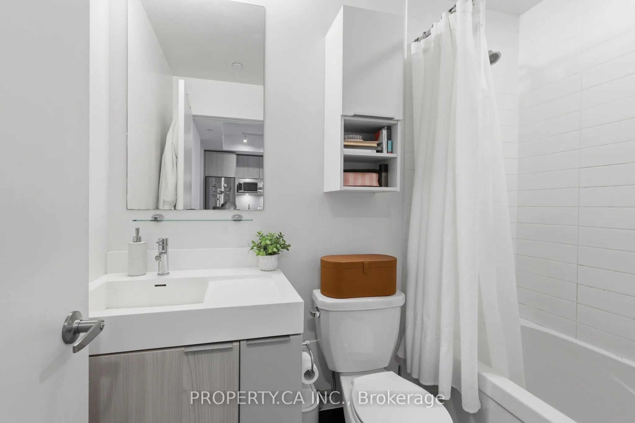 20 Tubman Avenue #2005