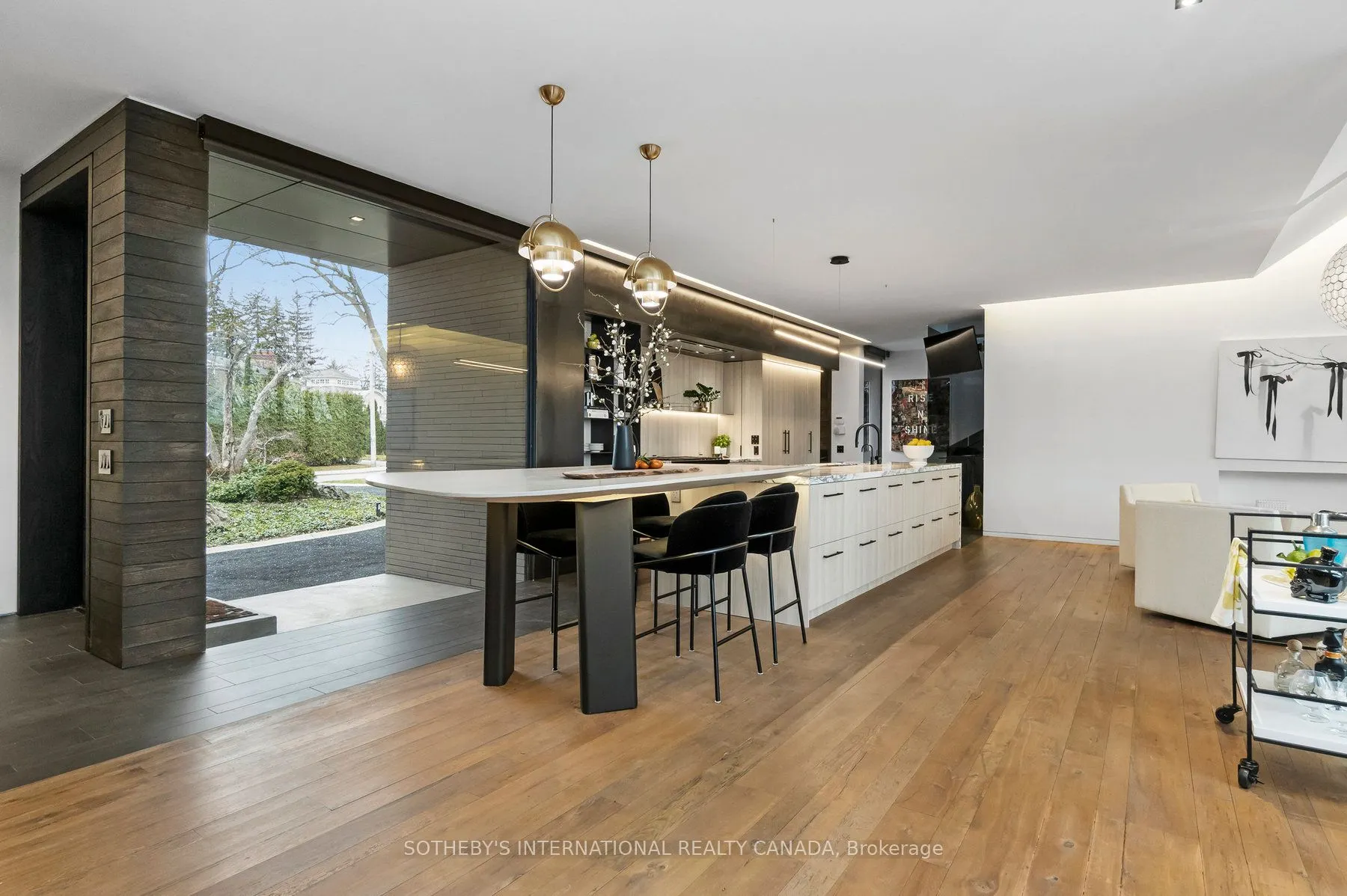 95 Riverview Drive
