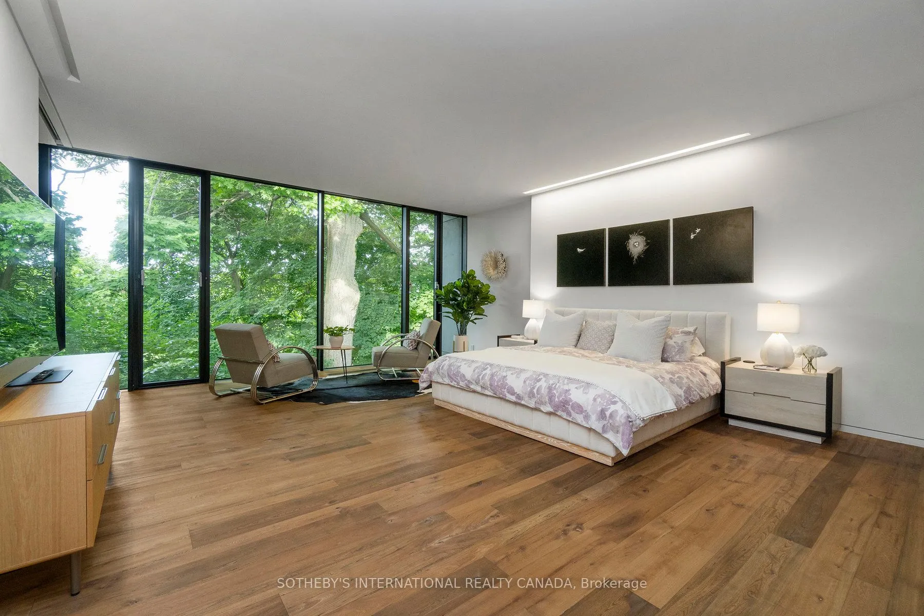 95 Riverview Drive