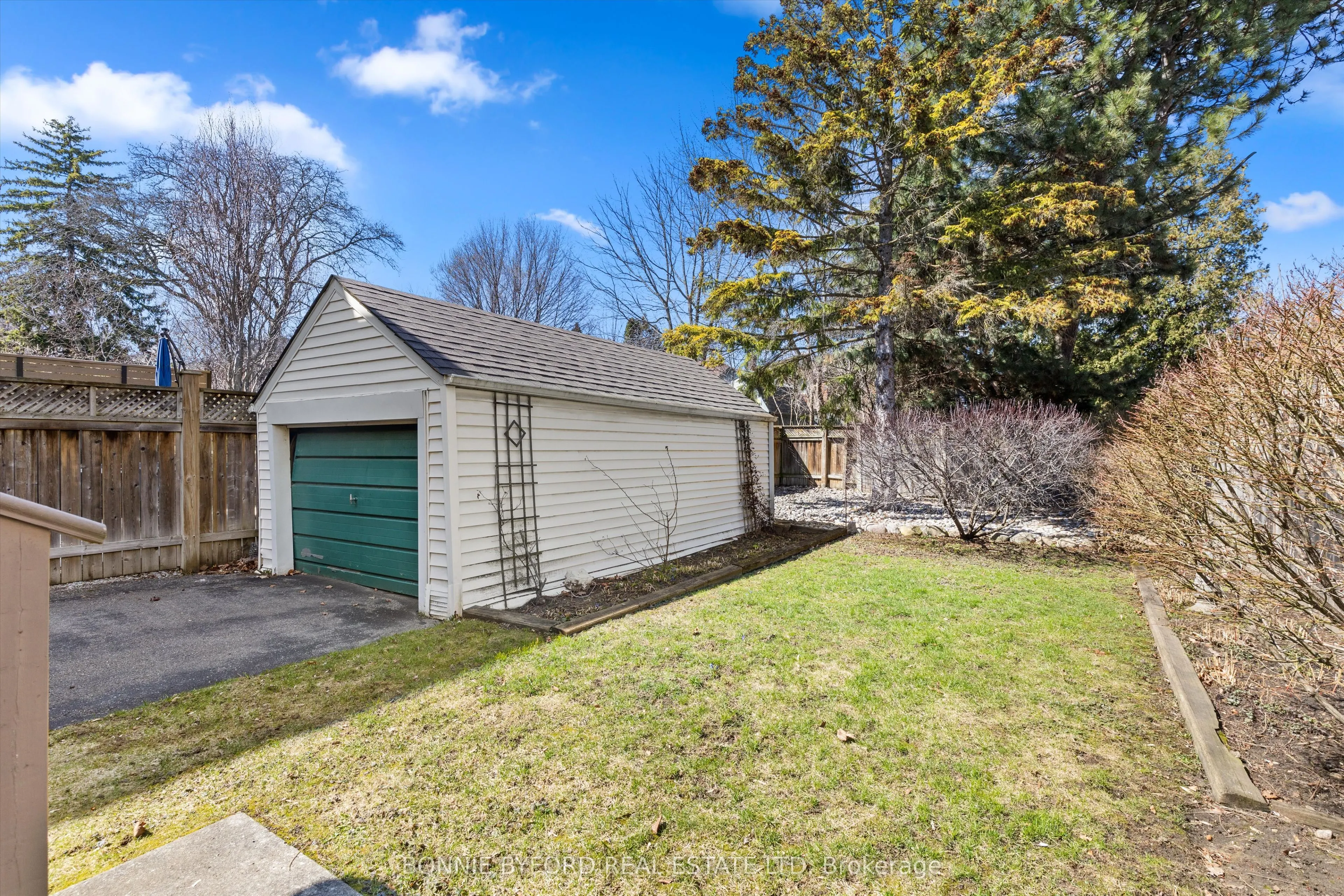 42 Parklea Drive